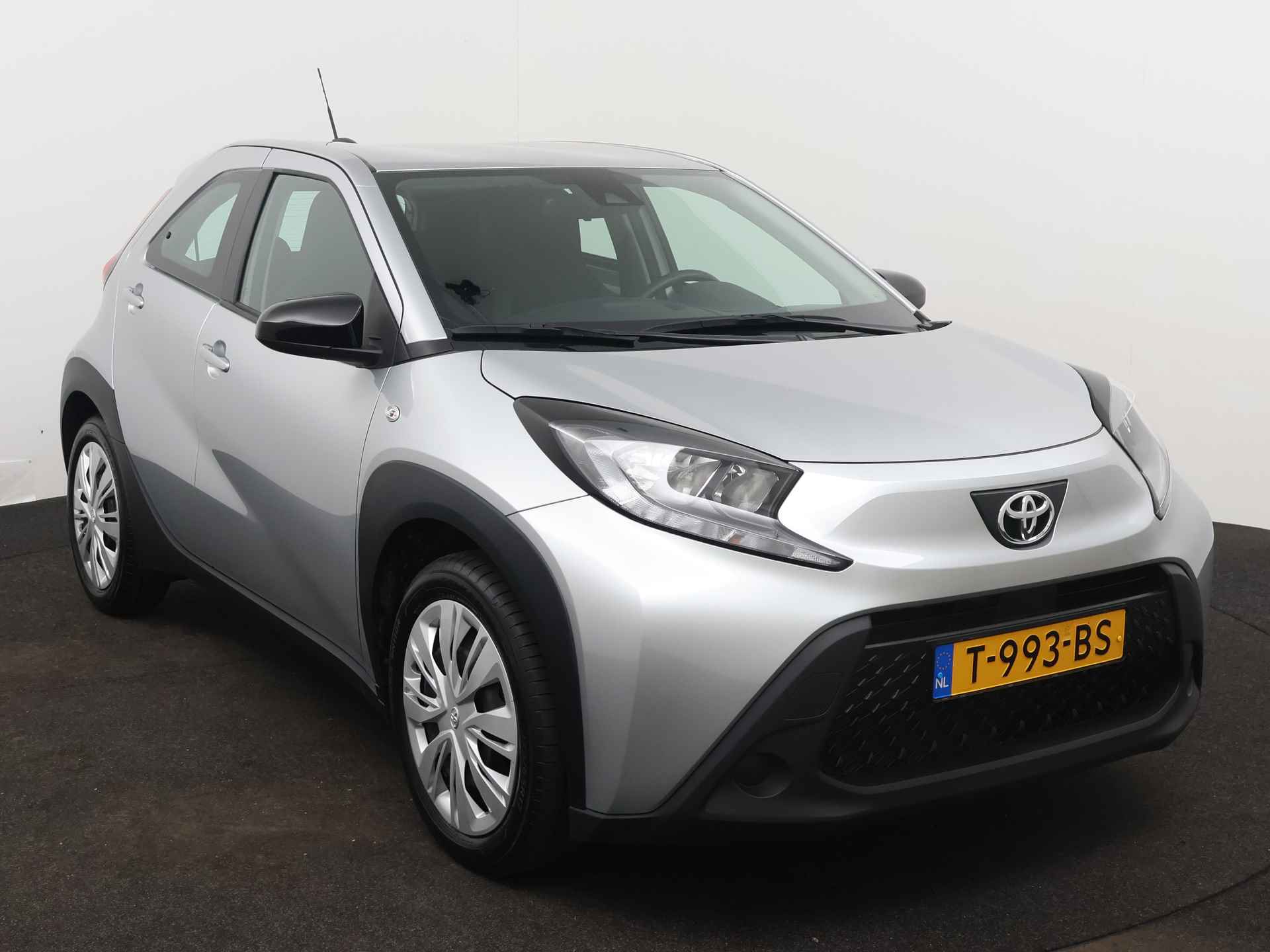 Toyota Aygo X 1.0 VVT-i MT play | Camera | Airco | Apple Carplay/Android Auto | - 28/41