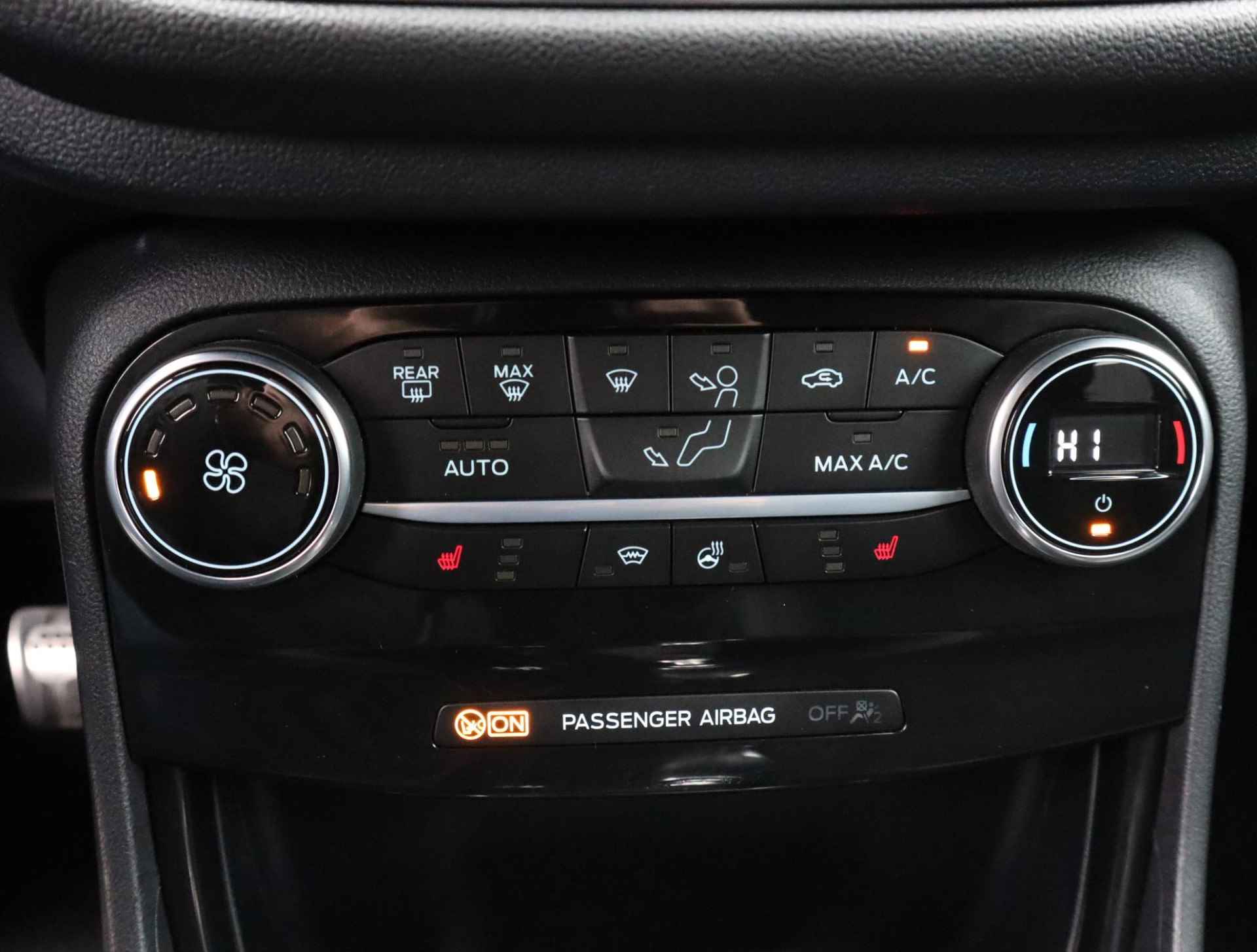 Ford Puma 1.0 EcoBoost Hybrid ST-Line X First Edition 155 PK | LED Koplampen | Elektrische achterklep | Keyless | Navigatie | Apple Carplay & Android Auto | BLIS | Adaptieve Cruise Control | 1ste eigenaar - 22/50