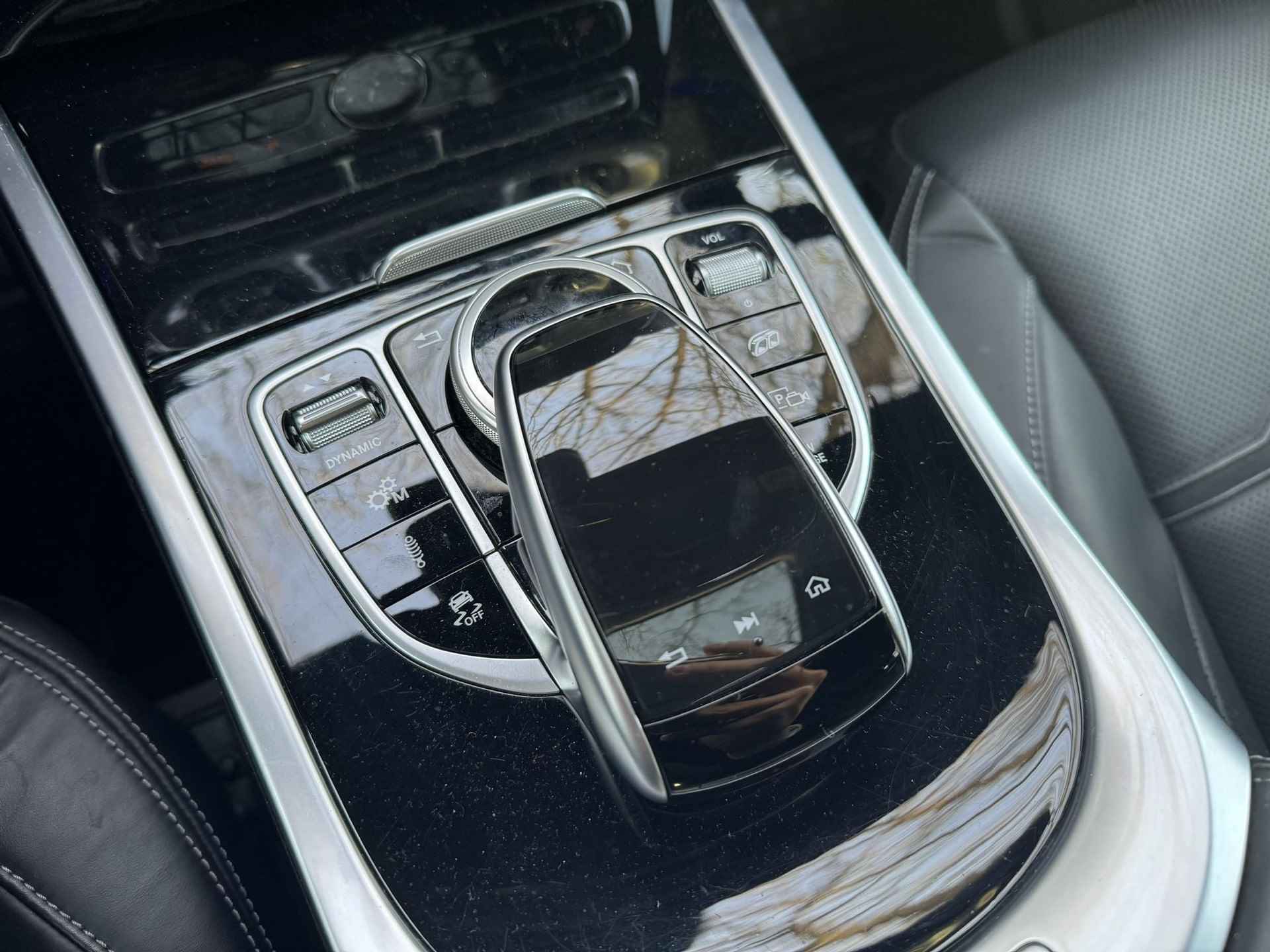 Mercedes-Benz G-klasse 63 | Burmester | 360°-camera | Rijassistentie Pakket | Stoel - Ventilatie/verwarming | Nightpakket incl. 22'' Velgen | Treeplanken | Schuifdak - 18/31