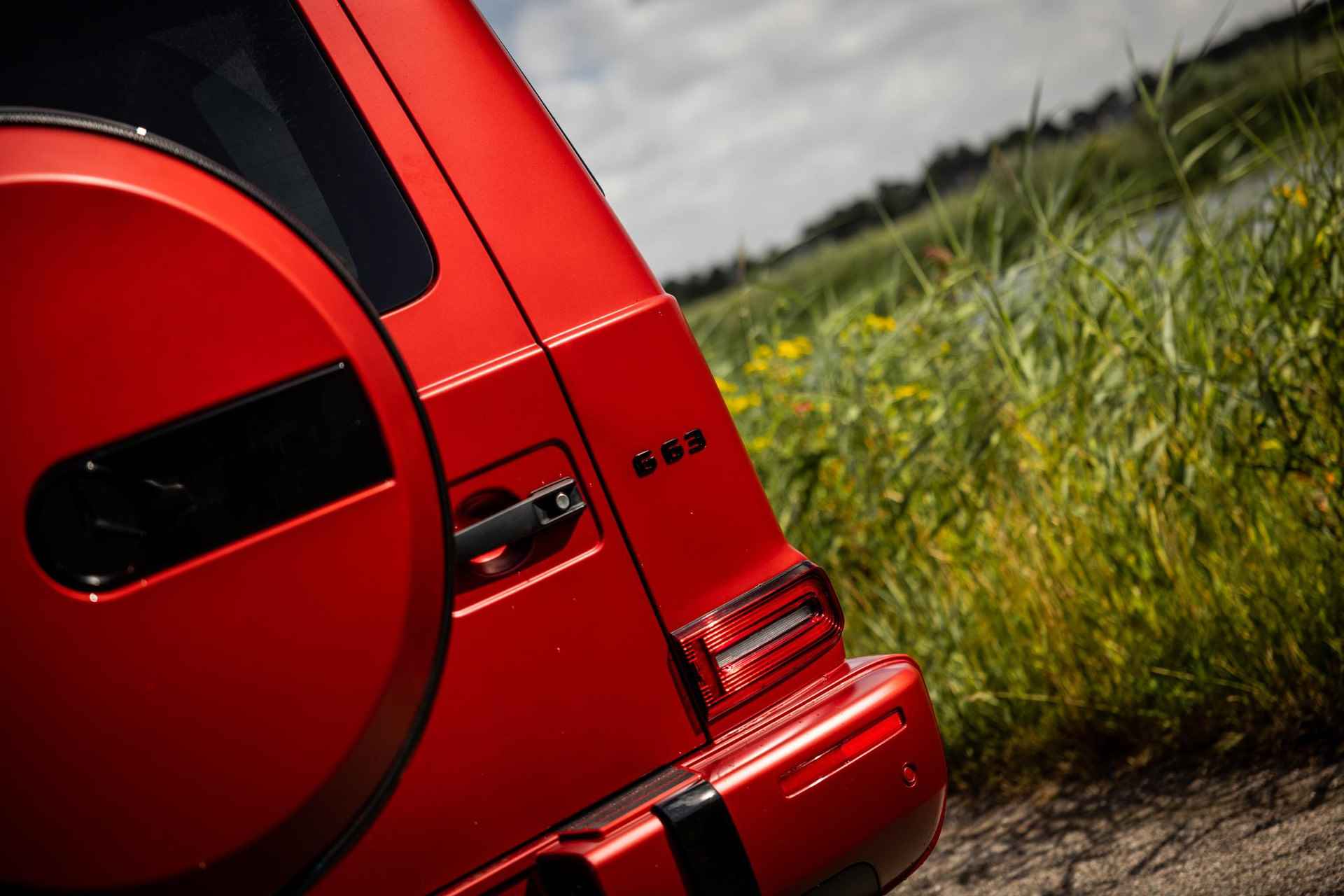 Mercedes-Benz G-klasse 63 | Burmester | 360°-camera | Rijassistentie Pakket | Stoel - Ventilatie/verwarming | Nightpakket incl. 22'' Velgen | Treeplanken | Schuifdak - 19/65