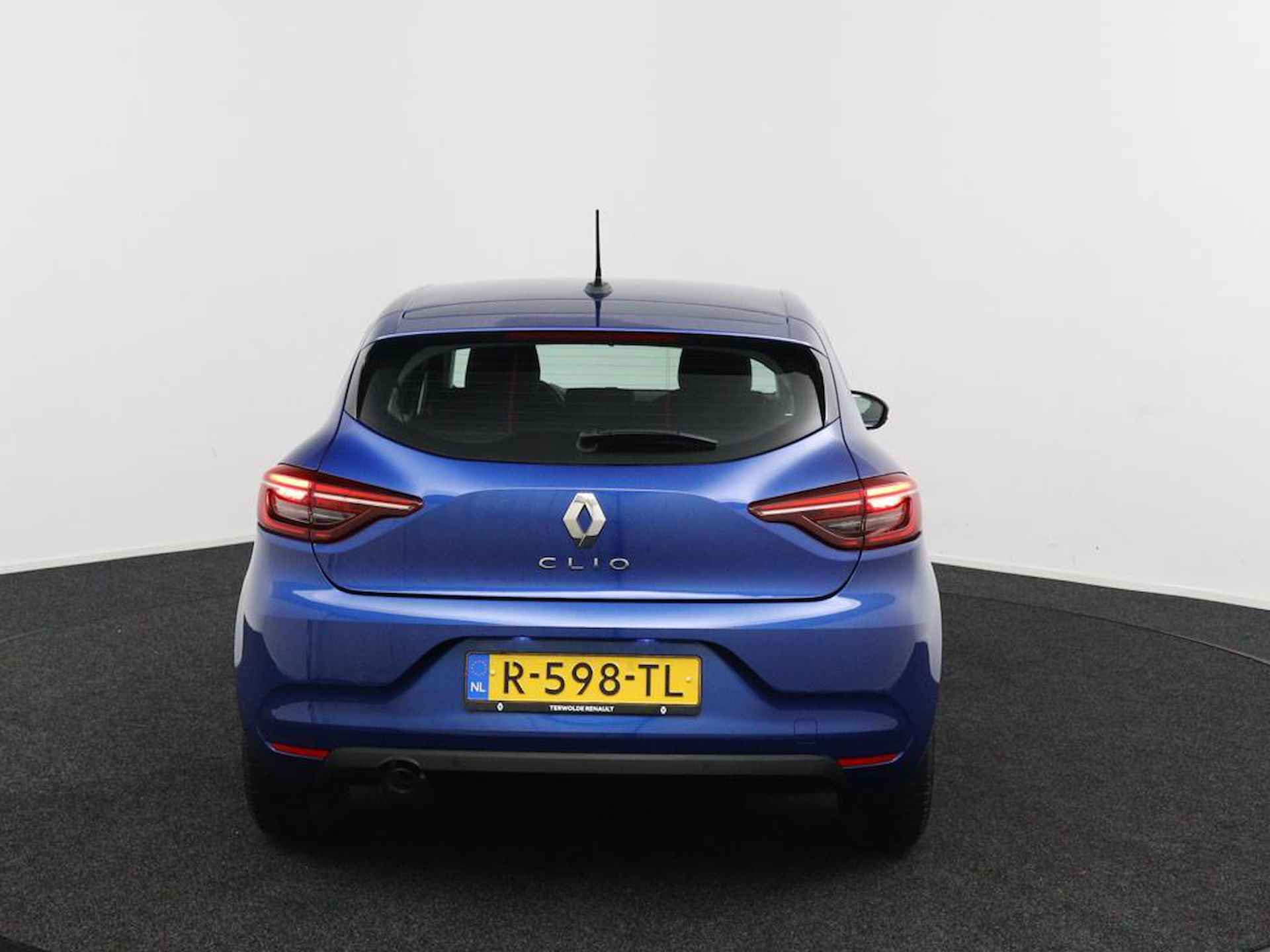 Renault Clio 1.0TCe 90PK Equilibre | Airco | Cruise Control | Metallic Lak | Navigatie | Bluetooth | Parkeersensoren Achter | - 6/43