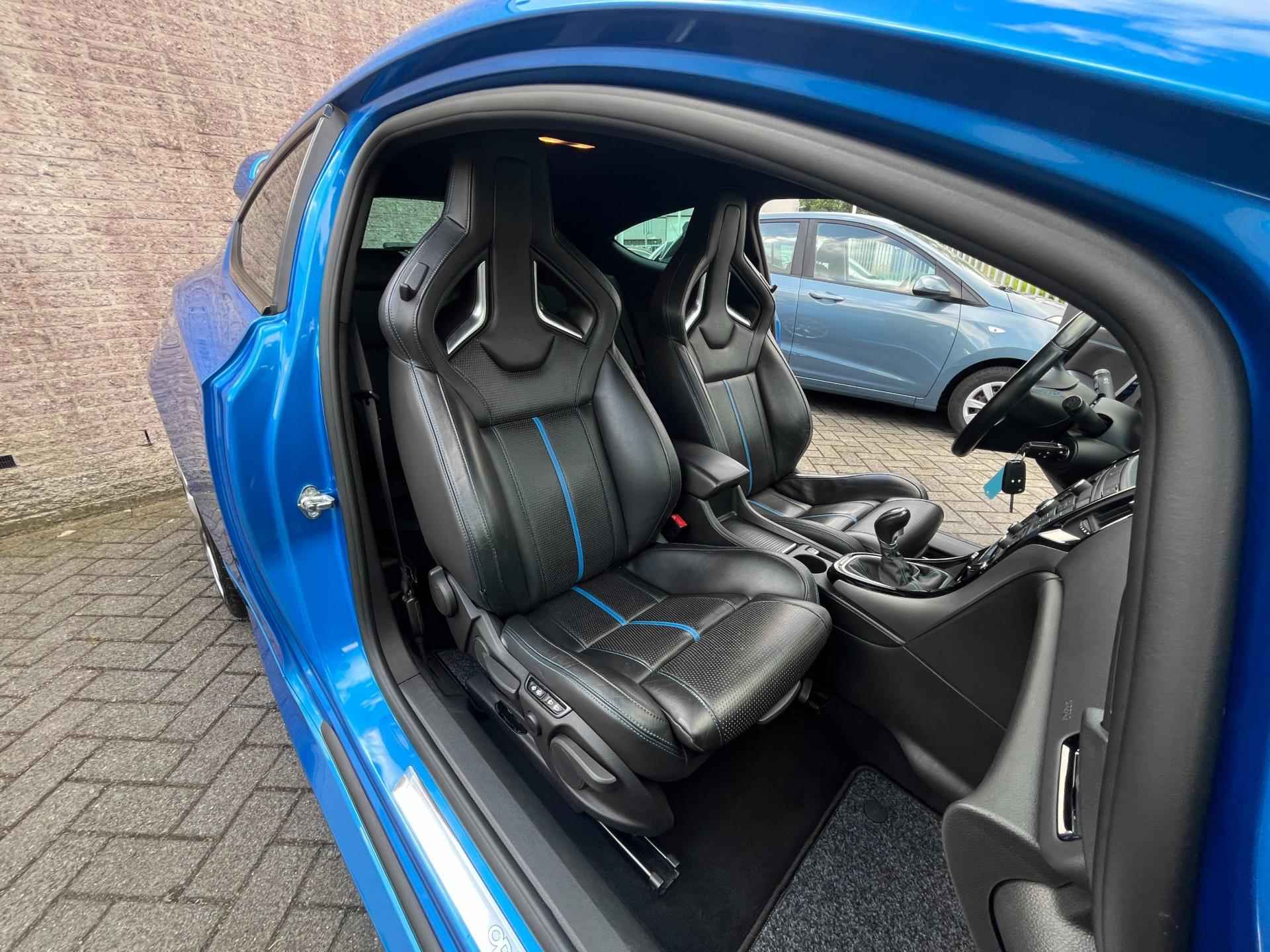 Opel Astra GTC 2.0 Turbo OPC 280PK / 206KW / 20 INCH LMV / BUCKET SEATS / GOED ONDERHOUDEN / LED / LEDER / ZEER NETTE STAAT - 25/35