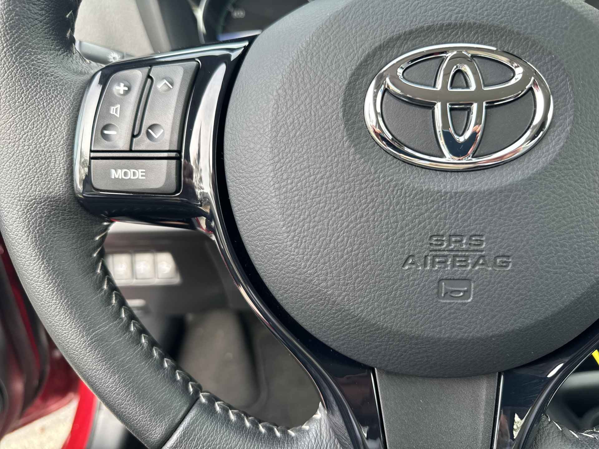 Toyota Yaris 1.5 Hybrid Aspiration | 06-10141018 Voor meer informatie - 25/32