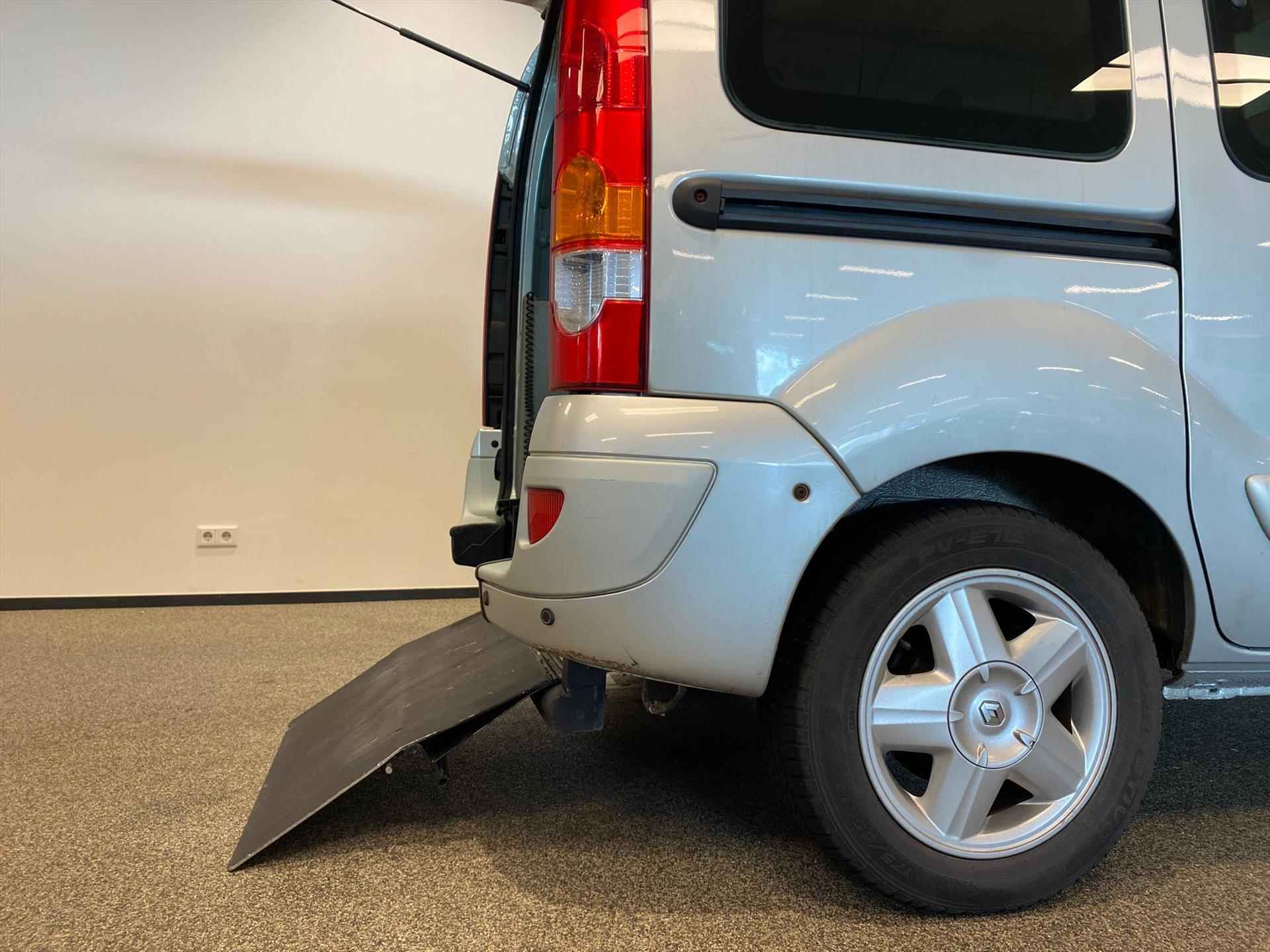 Renault Kangoo Rolstoelauto Automaat (airco) 3+1 - 7/33