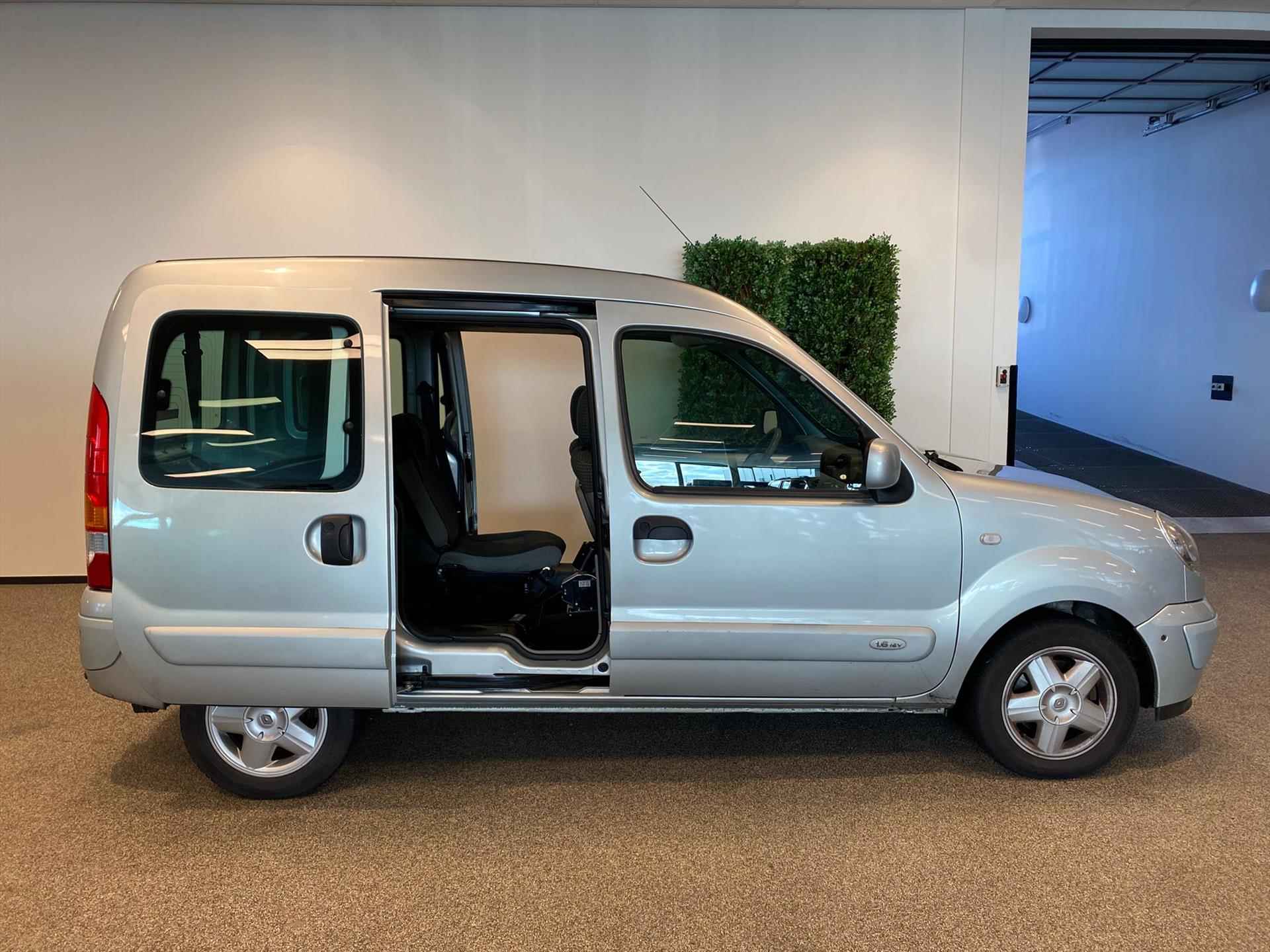 Renault Kangoo Rolstoelauto Automaat (airco) 3+1 - 10/33