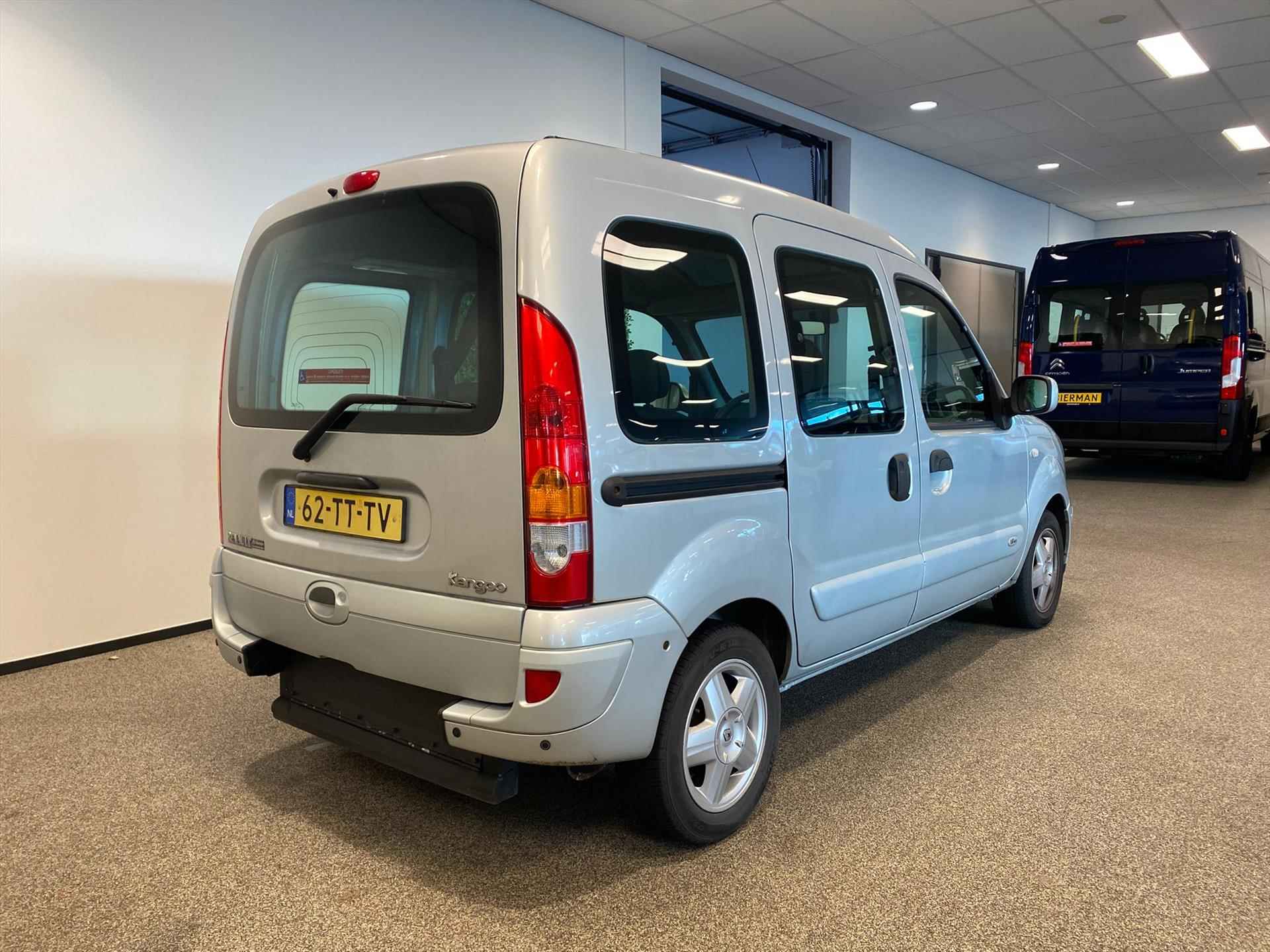 Renault Kangoo Rolstoelauto Automaat (airco) 3+1 - 18/33