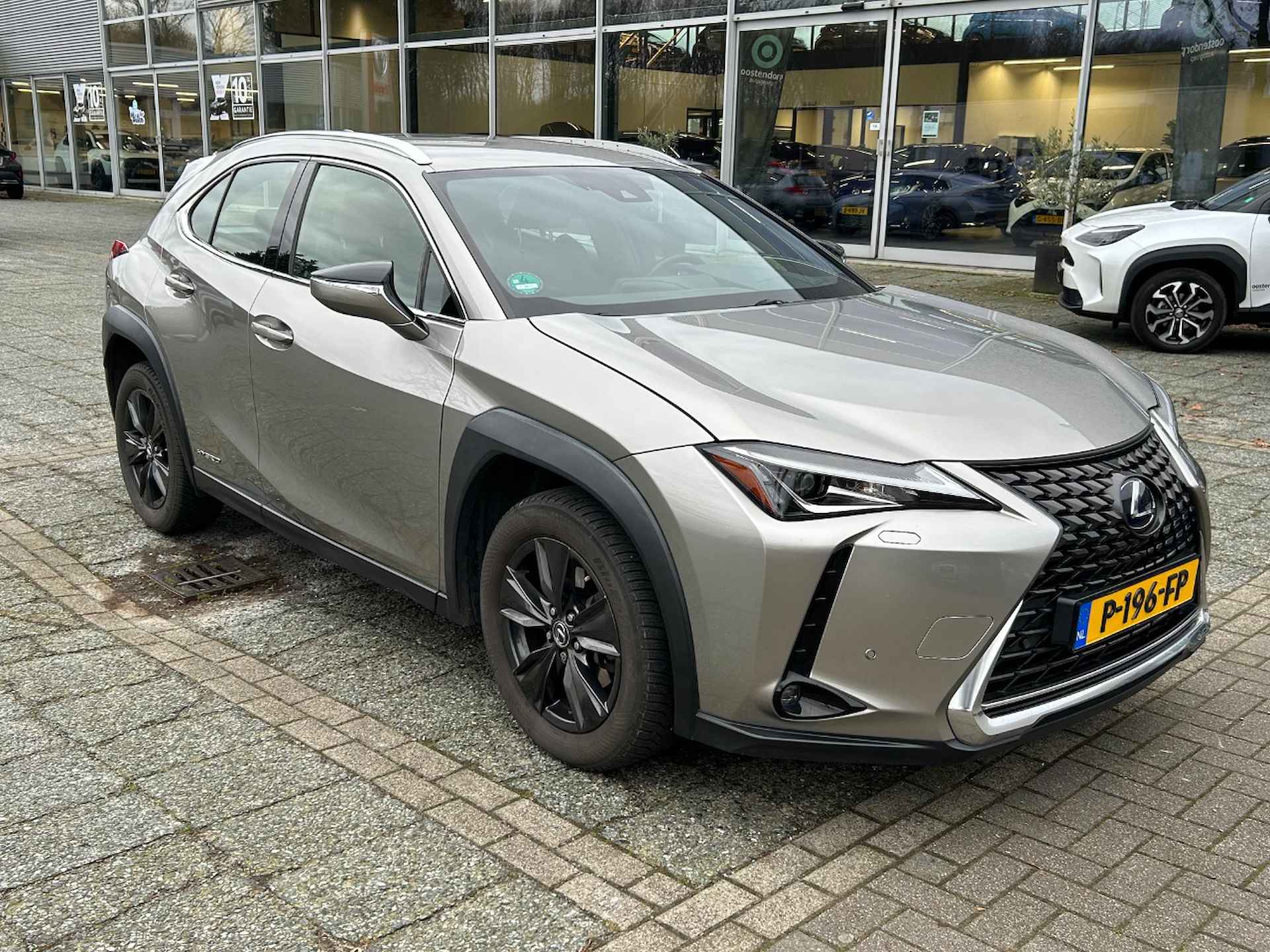 Lexus UX 250h BUSINESS LINE CVT Stuur- en Stoelverwarming | Navi | Keyless - 5/19