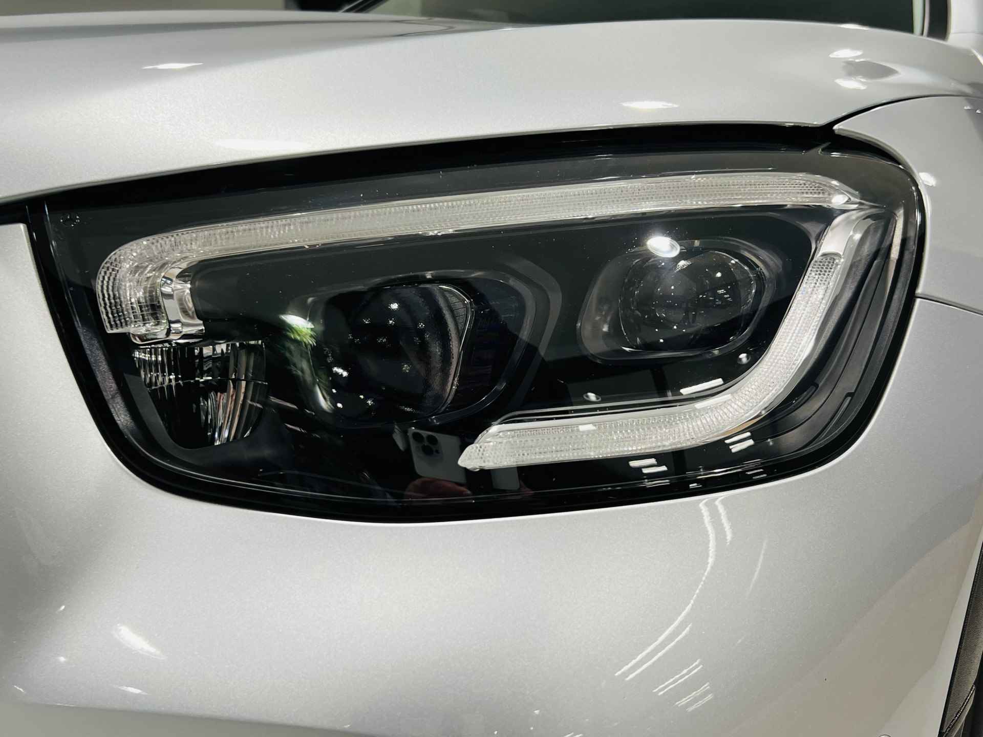 Mercedes-Benz GLC 300e AMG 4Matic // Panoramadak // Burmester // Distronic // MultiBeam LED // 360 Camera // Sfeerverlichting // Night Pakket // C - 26/43