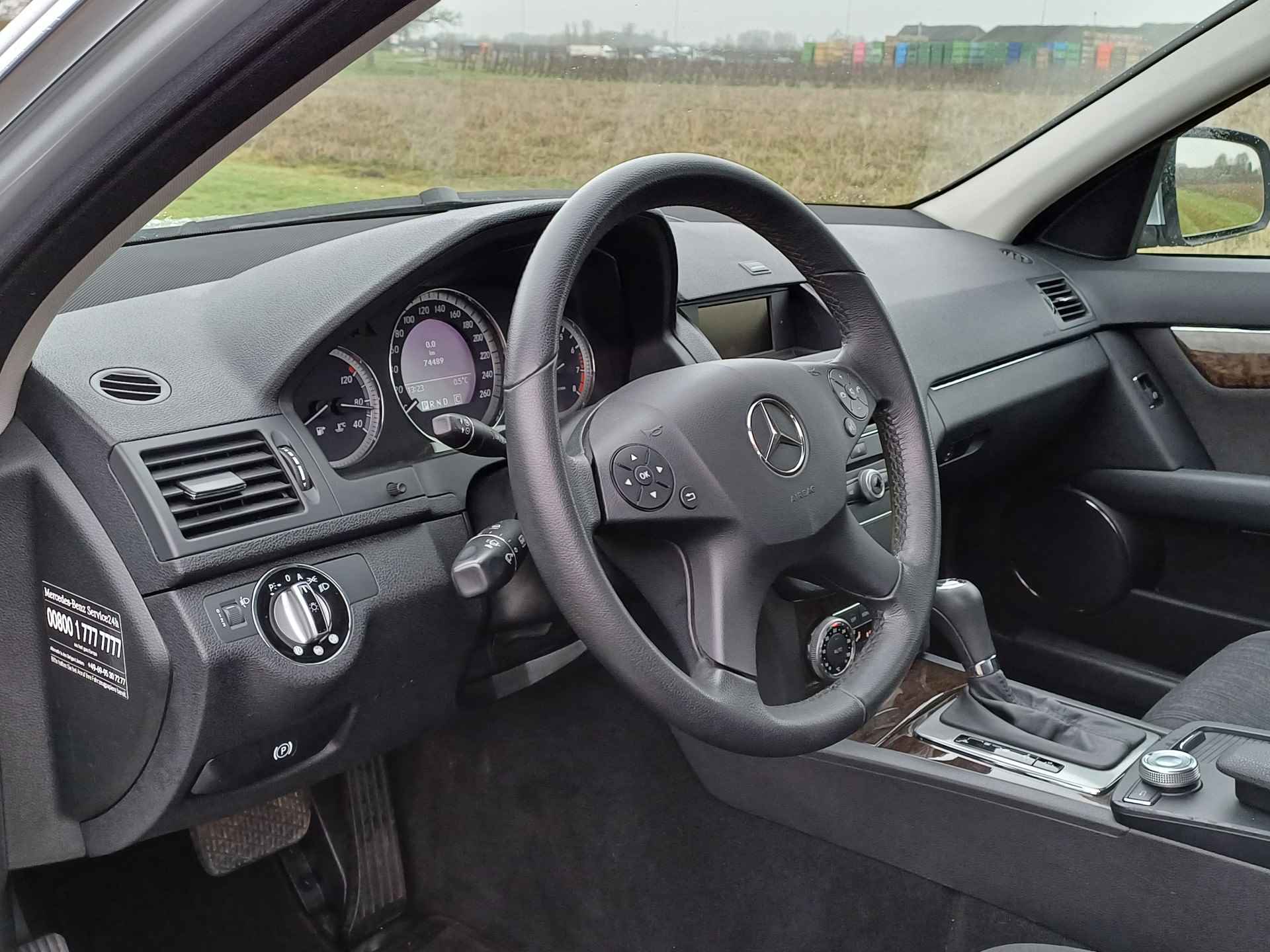 Mercedes-Benz C-Klasse 180 K Elegance /Nieuwstaat !/Top onderhoud!/Clima/Cruise/Hout/Telefoon - 23/50