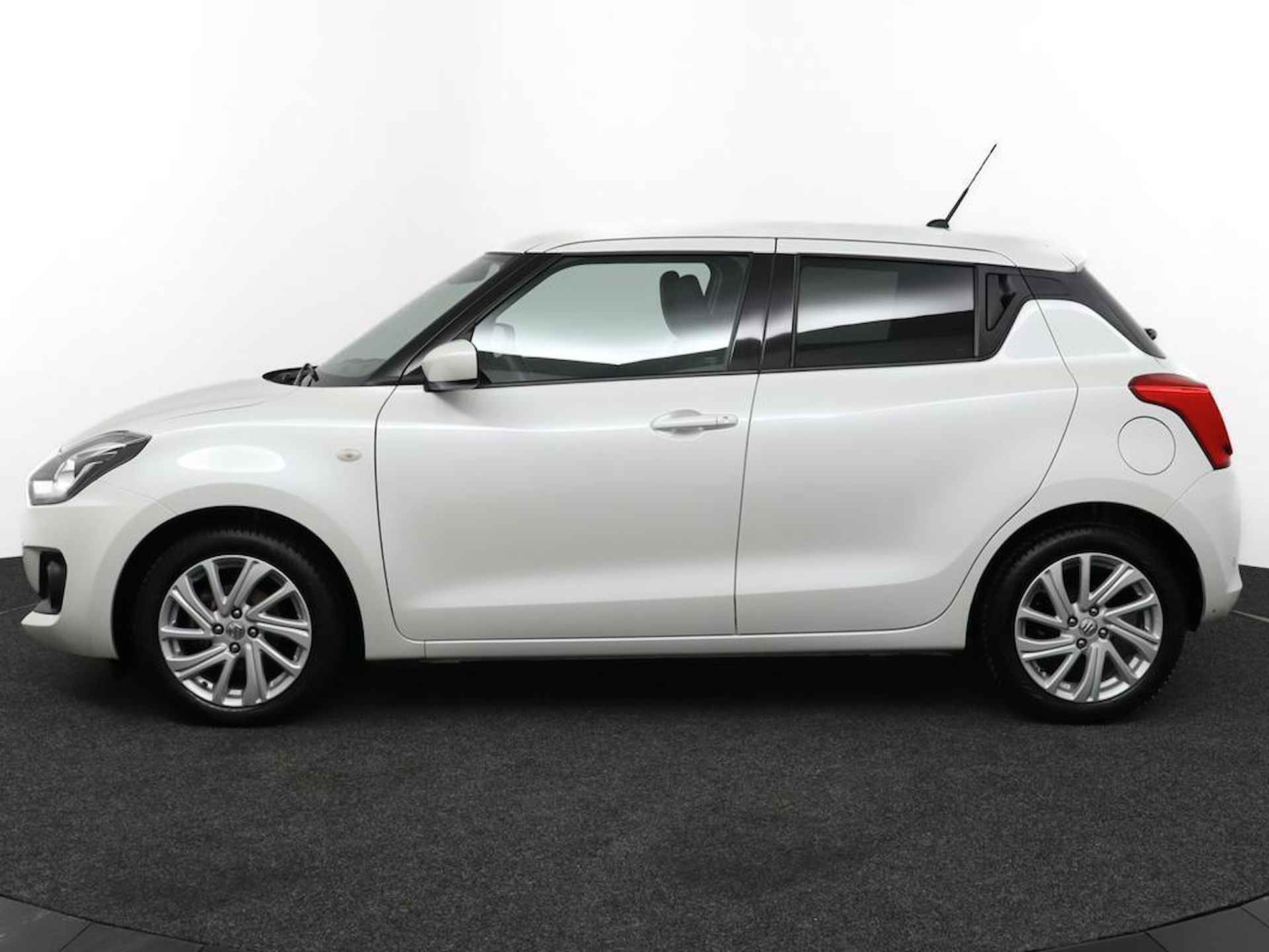 Suzuki Swift 1.2 Select Smart Hybrid | Airco | Camera achter | Navigatie | - 6/51