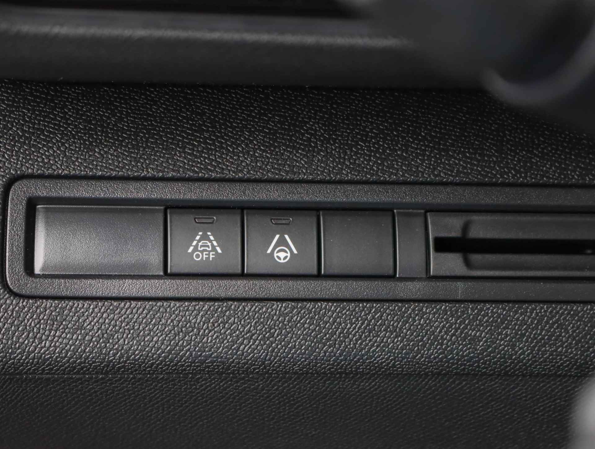 Peugeot 3008 1.2 130 PK GT | stoelverwarming | camera | Apple carplay/ Android auto | - 21/51