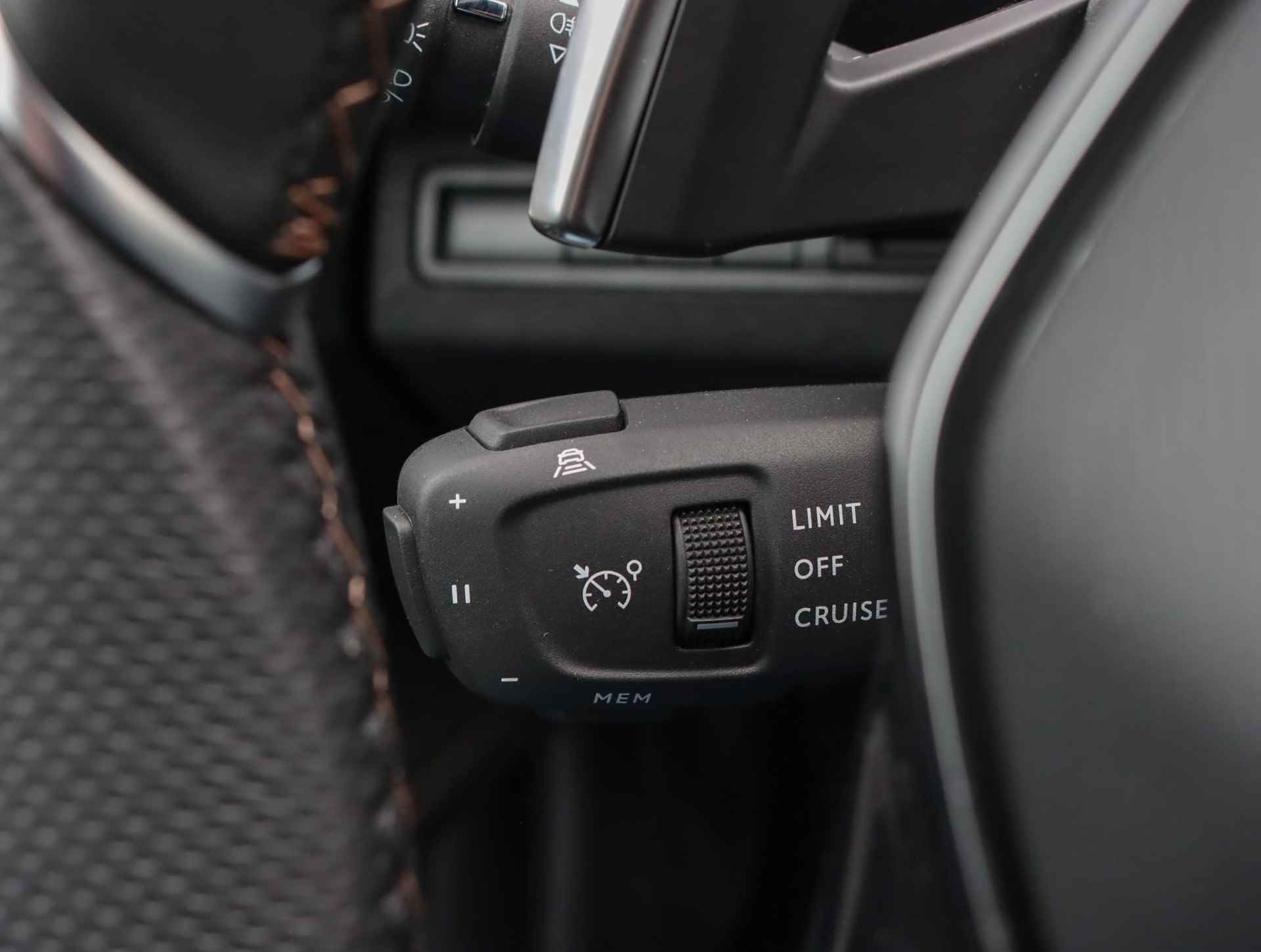 Peugeot 3008 1.2 PureTech GT | stoelverwarming | camera | Apple carplay/ Android auto | - 26/51