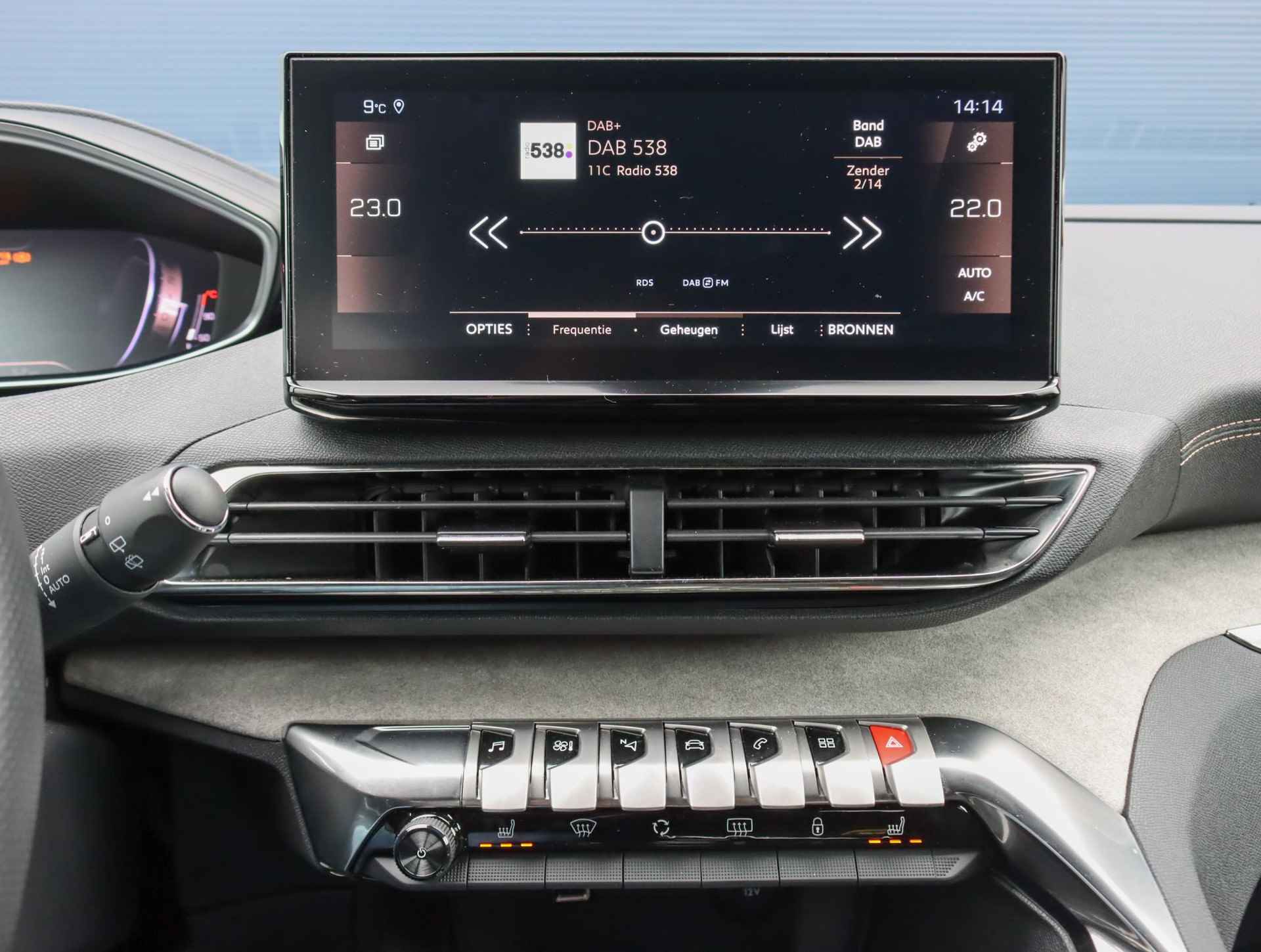 Peugeot 3008 1.2 130 PK GT | stoelverwarming | camera | Apple carplay/ Android auto | - 35/51