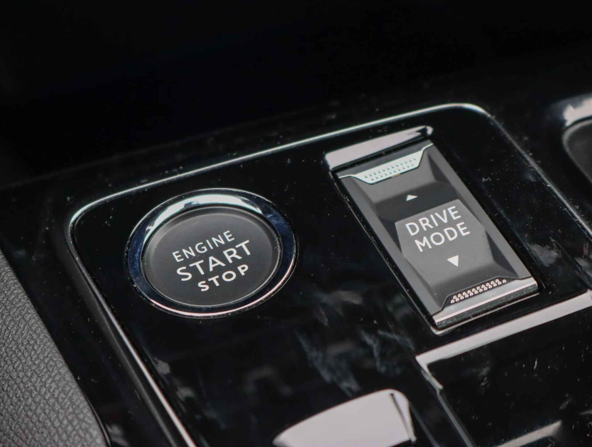 Peugeot 3008 1.2 130 PK GT | stoelverwarming | camera | Apple carplay/ Android auto | - 36/51