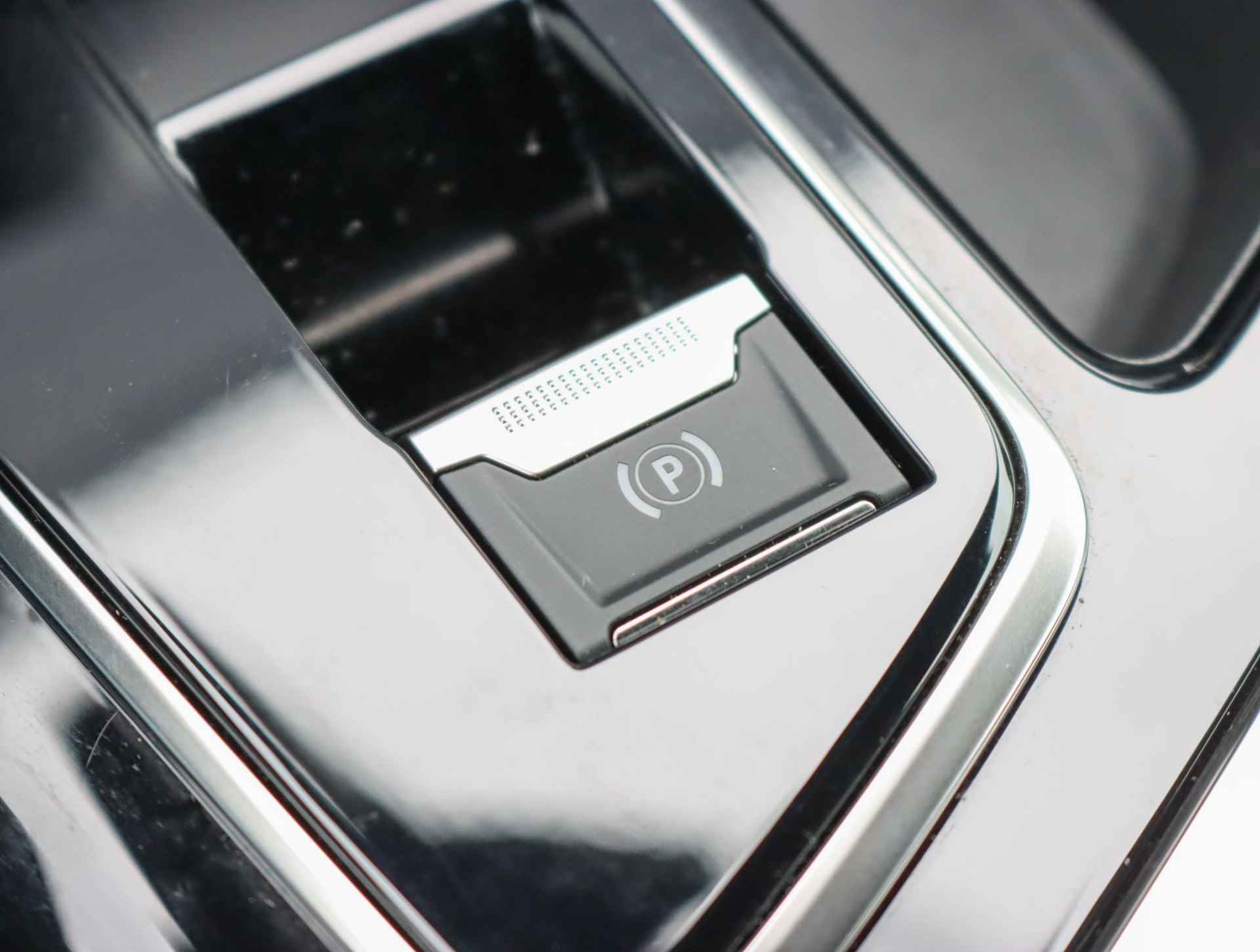 Peugeot 3008 1.2 130 PK GT | stoelverwarming | camera | Apple carplay/ Android auto | - 38/51