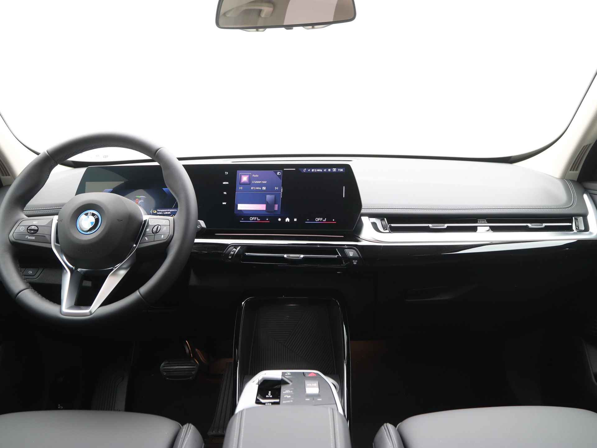 BMW iX1 eDrive20 67 kWh - 14/26