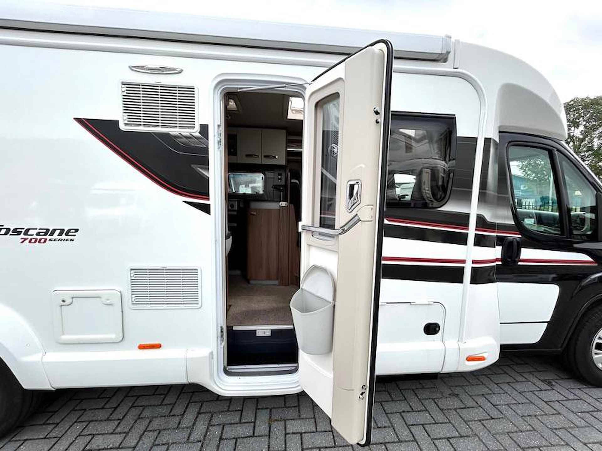 Swift Toscane 794 QB 8m/automaat/queensbed/xxl - 7/23