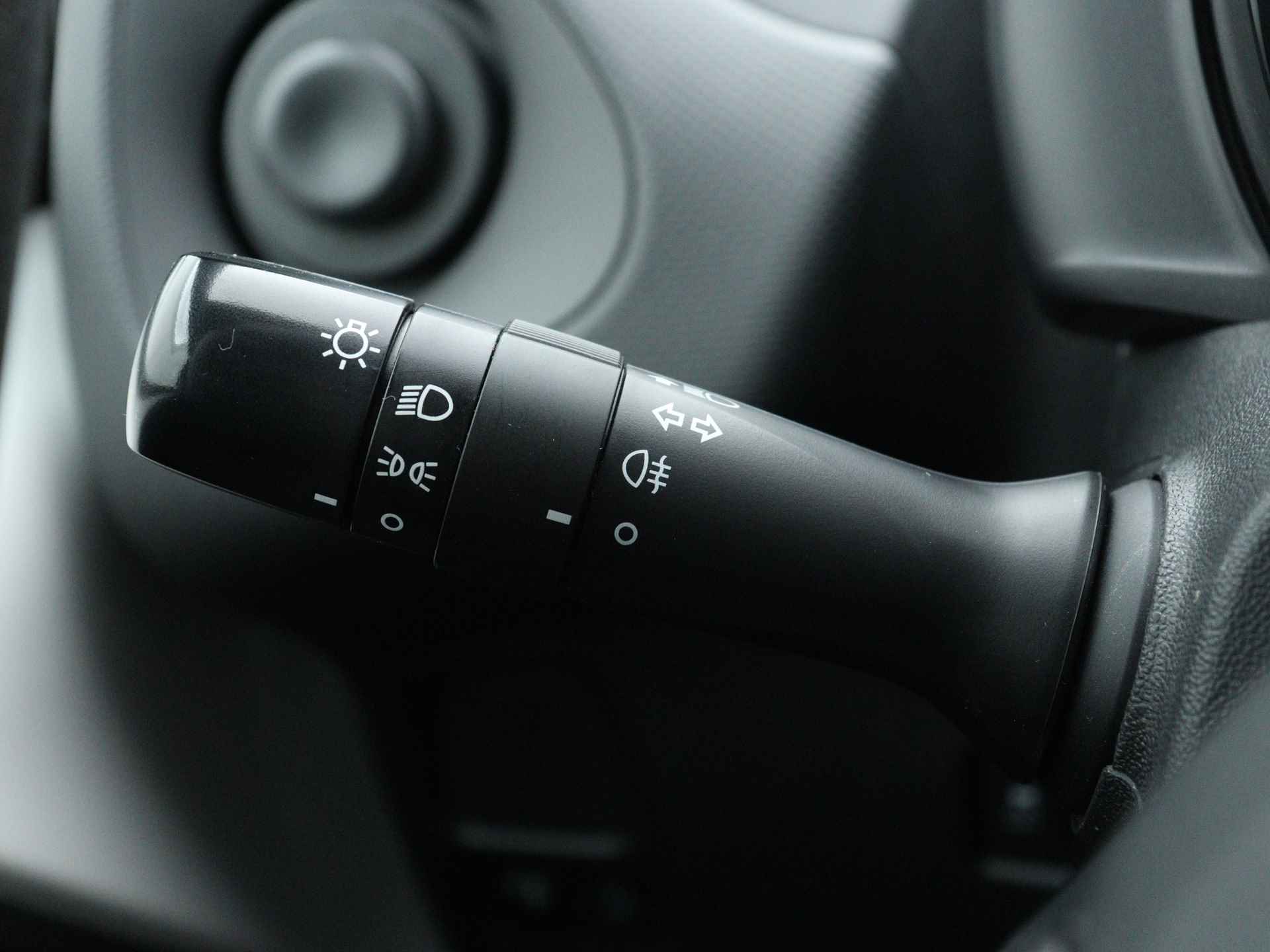 Toyota Aygo 1.0 VVT-i x-fun | Airco | Bluetooth | - 23/40