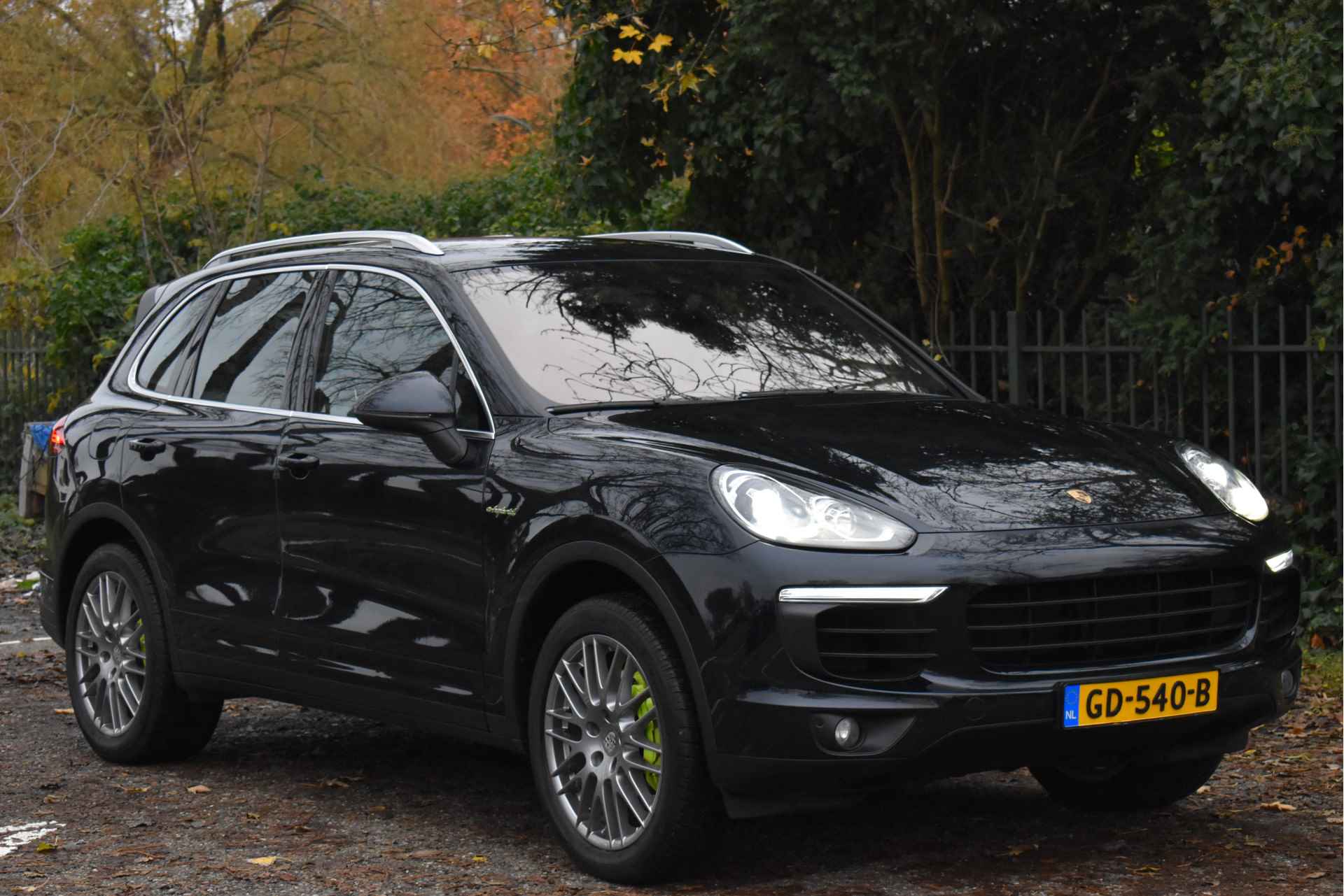 Porsche Cayenne 3.0 S E-Hybrid | NL-Auto | Mem.stoelen | Navi | Full LED | Z+W banden met velgen - 18/83