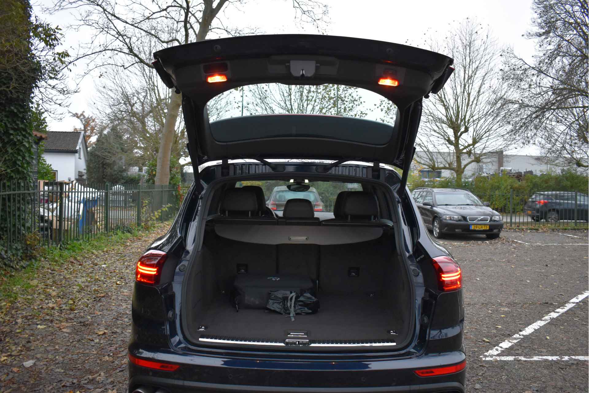 Porsche Cayenne 3.0 S E-Hybrid | NL-Auto | Mem.stoelen | Navi | Full LED | Z+W banden met velgen - 19/83