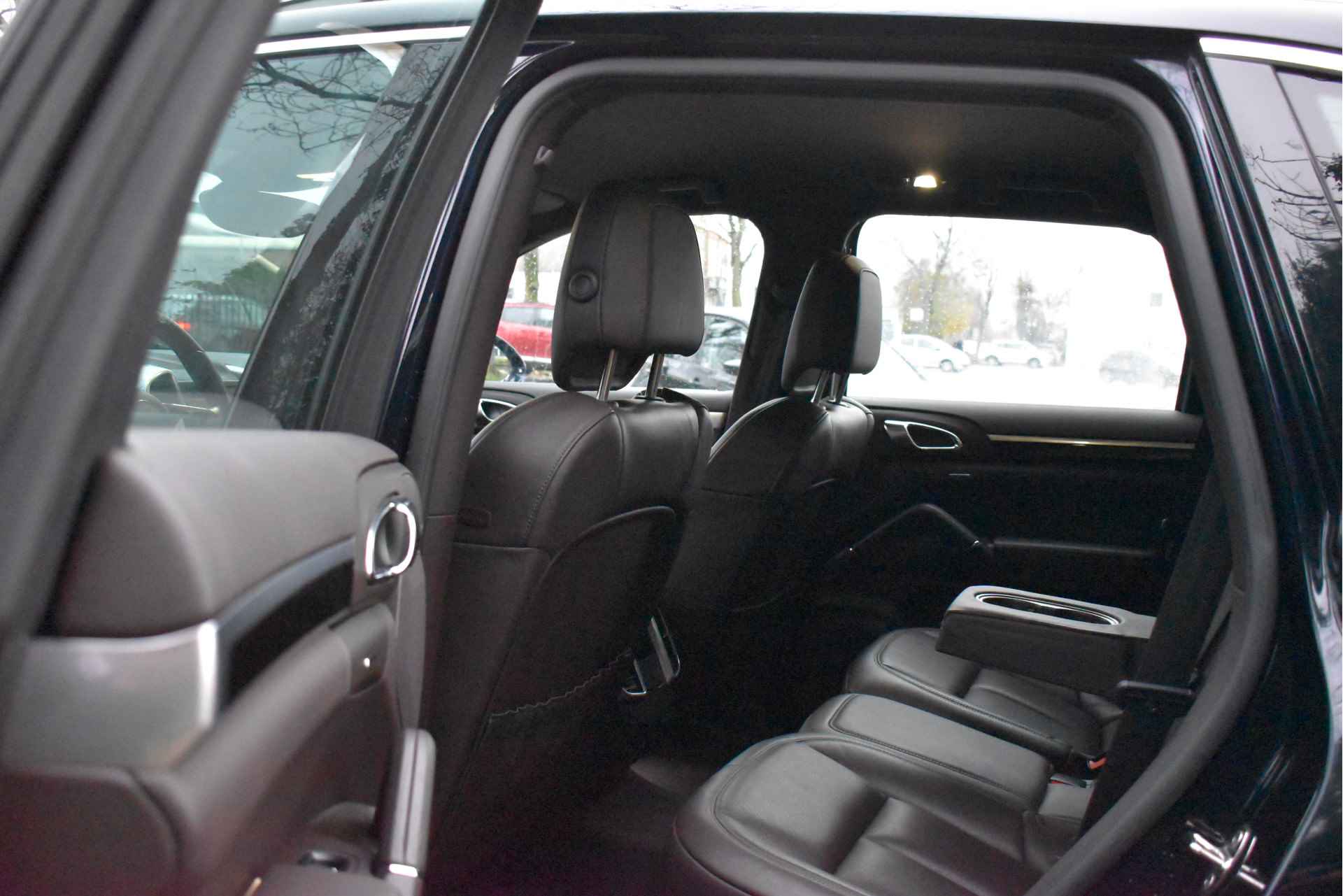 Porsche Cayenne 3.0 S E-Hybrid | NL-Auto | Mem.stoelen | Navi | Full LED | Z+W banden met velgen - 40/83