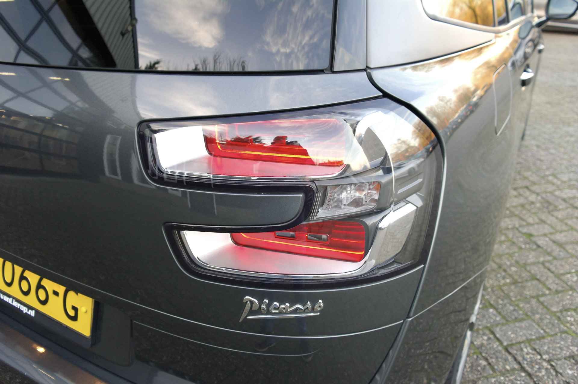 Citroën Grand C4 Picasso 1.2 PureTech Intensive / NL-Auto / Cruise / Navi / Camera - 19/43