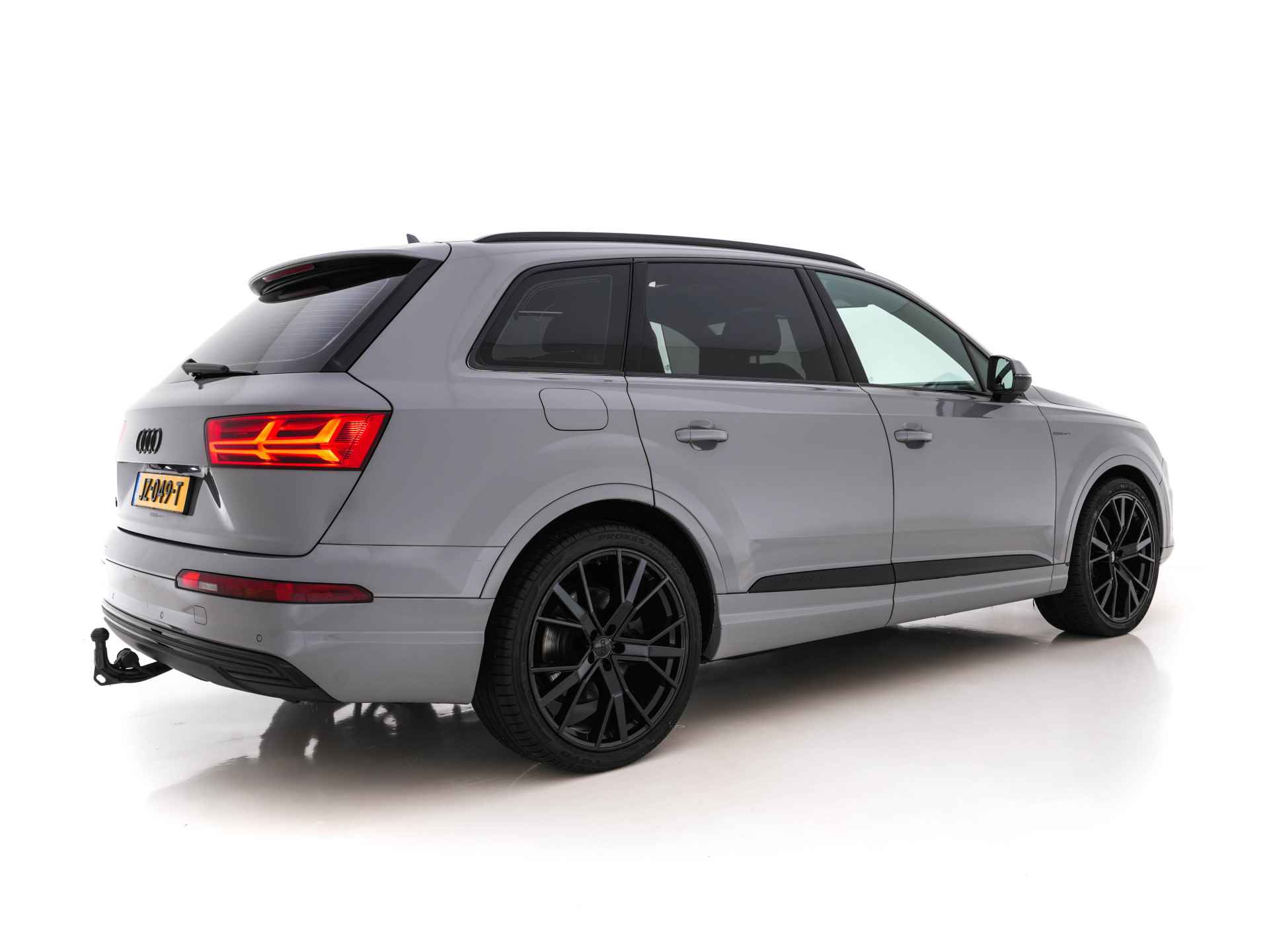 Audi Q7 3.0 TDI E-tron Quattro Premium Aut. *PANO | VALCONA-FULL-LEATHER | HEAD-UP | ADAPT.CRUISE | BOSE-SURROUND | MATRIX-LED | MEMORY-PACK | NAVI-FULLMAP | DIGI-COCKPIT | BLIND-SPOT | AIR-SUSPENSION | DAB+ | SPORT-SEATS | 22''AL - 6/43