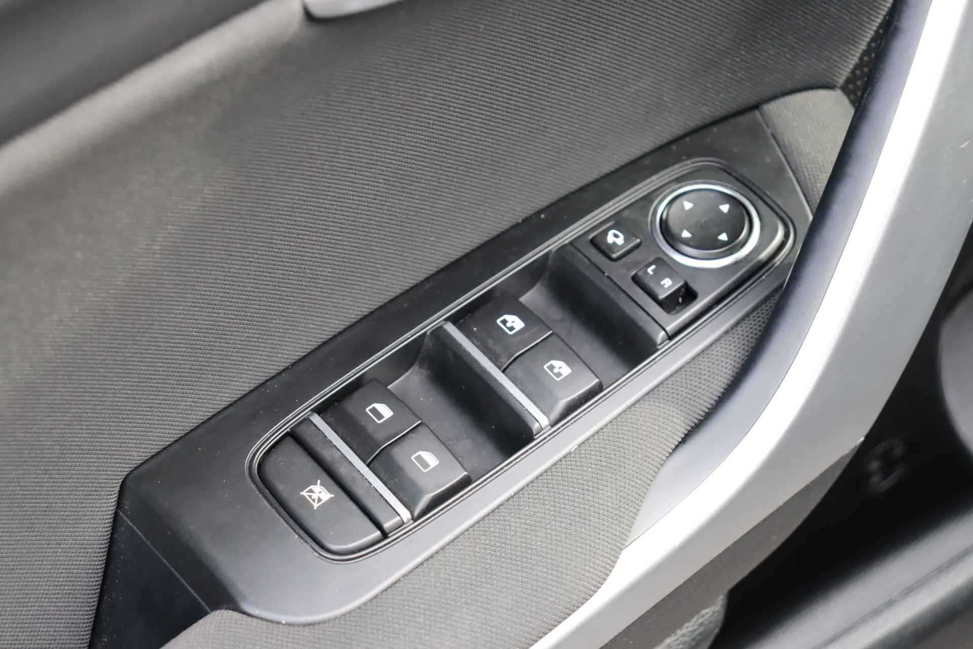 Kia Ceed Sportswagon 1.0 T-GDi MHEV DynamicLine / Navigatie /  Camera / Carplay / - 24/35