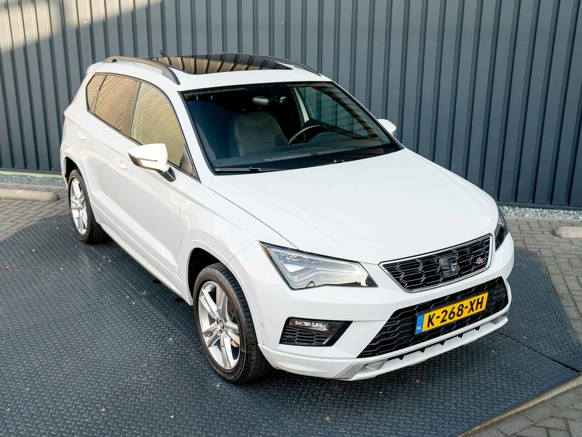 SEAT Ateca 1.5 TSI 150Pk FR Business Intense | Panodak | Adapt Cruise | Prijs Rijklaar!! - 44/53