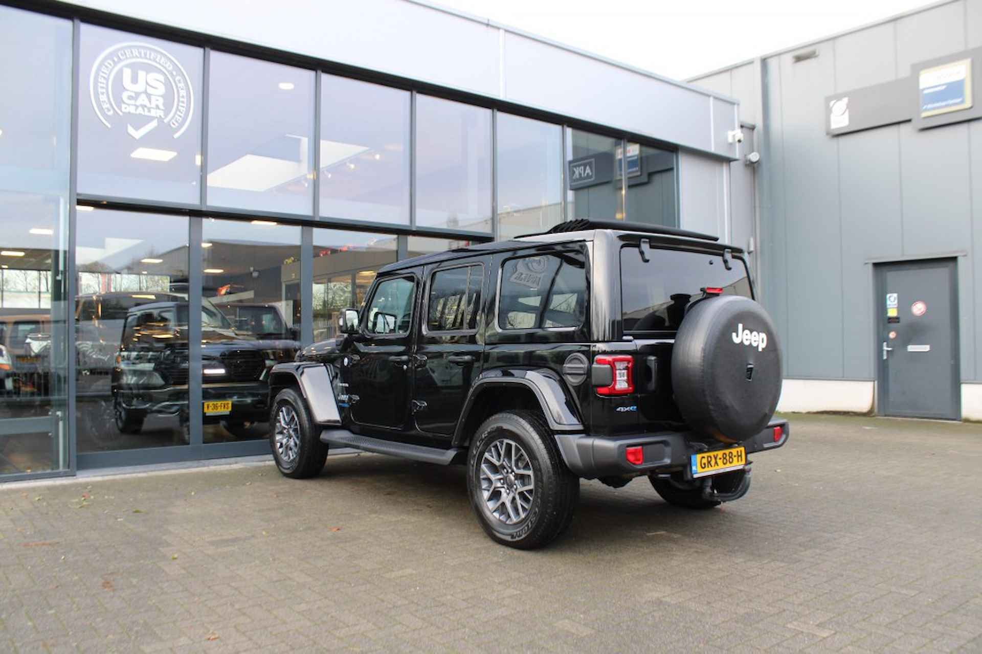 JEEP Wrangler 4XE 380 SAHARA, Plug In Hybrid / My Sky open dak 47.292 KM. - 35/36