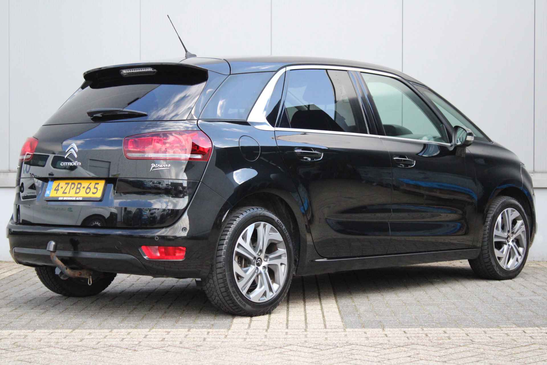 Citroën C4 Picasso 1.6 e-THP 165-PK Intensive Automaat LMV | LED | PARKEER CAMERA | NAVI | KEYLESS ENTRY | TREKHAAK - 6/43