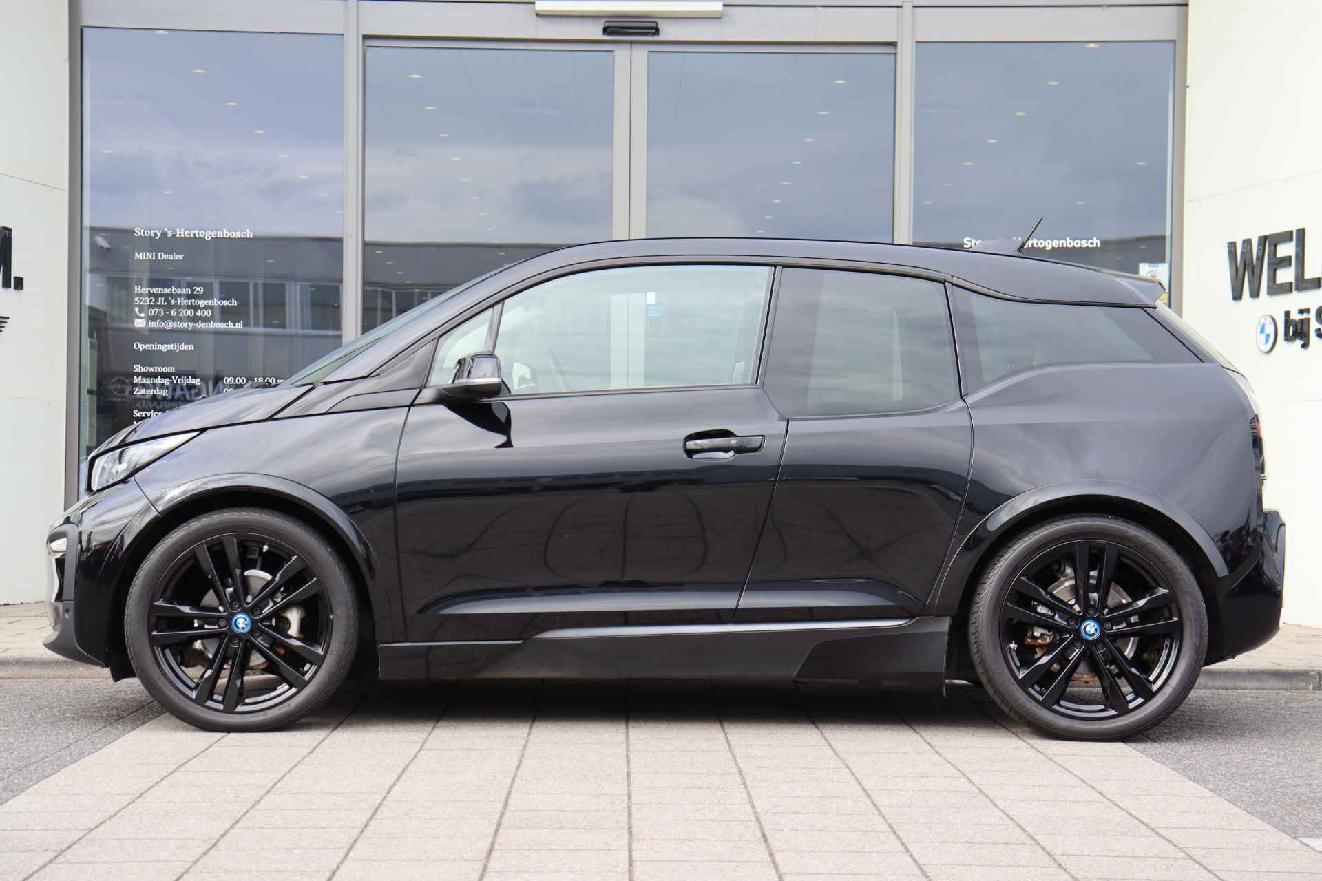 BMW i3 Dark Shadow / Sportpakket / Achteruitrijcamera / Comfort Access / Harman-Kardon / Stoelverwarming / Navigatie Professional - 6/27