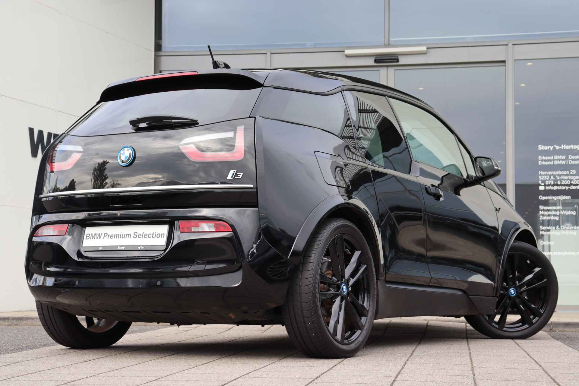 BMW i3 Dark Shadow / Sportpakket / Achteruitrijcamera / Comfort Access / Harman-Kardon / Stoelverwarming / Navigatie Professional - 9/27