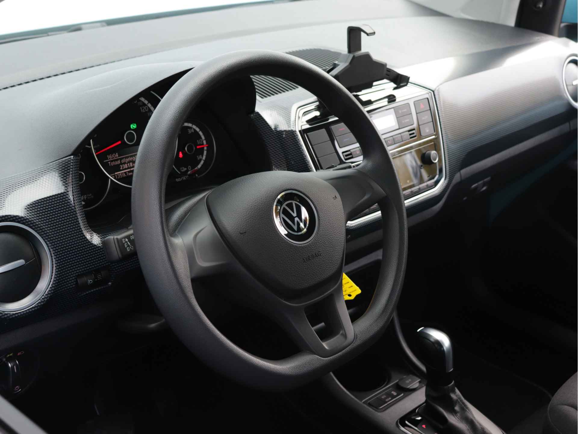 Volkswagen e-Up! 83pk Move | Climate control | Bluetooth | DAB+ - 15/25