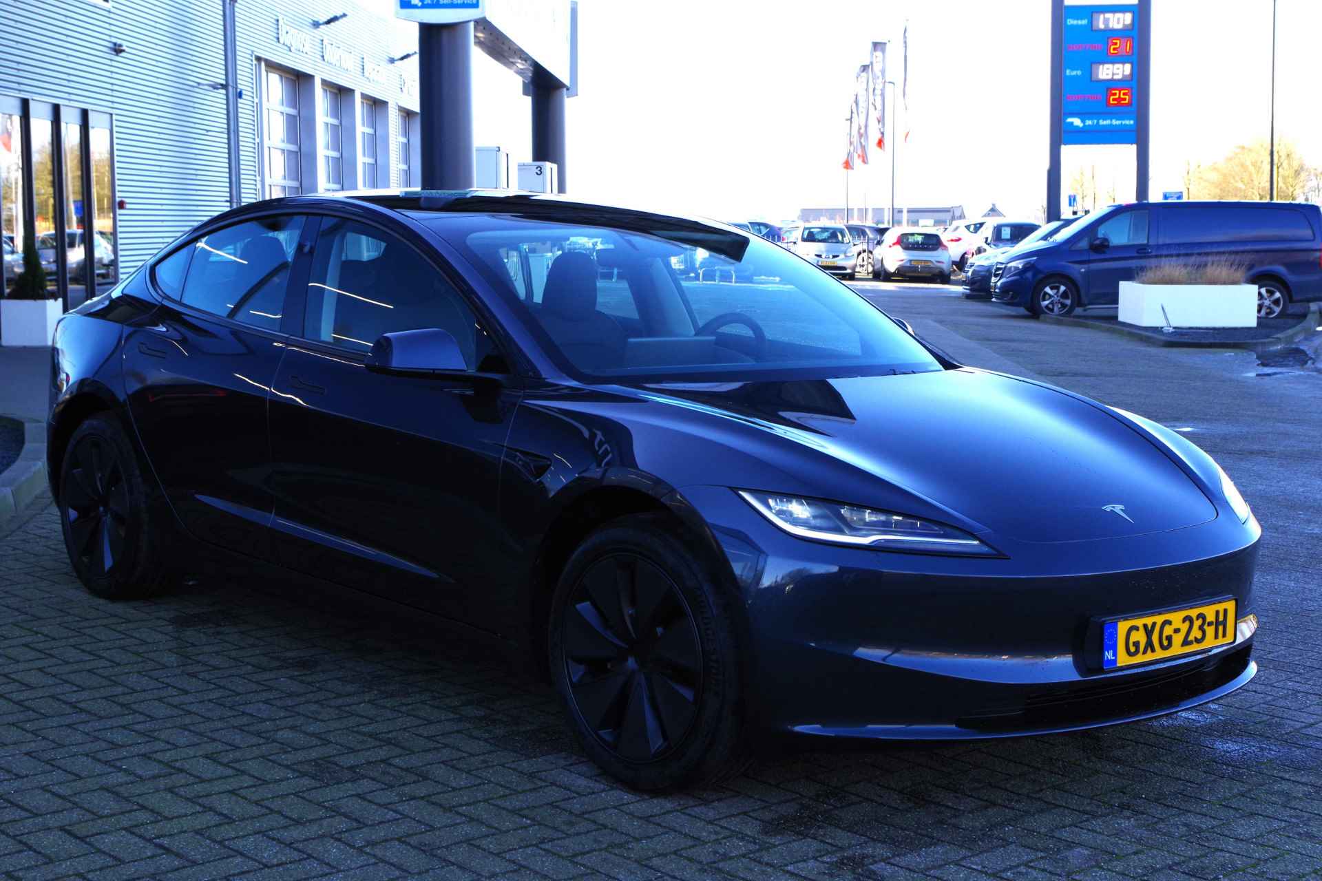 Tesla Model 3 Long Range RWD 78 kWh *PER-DIRECT LEVERBAAR*, Panoramadak, 4 x Stoelverwarming, Entertainment, 360 Camera - 5/54