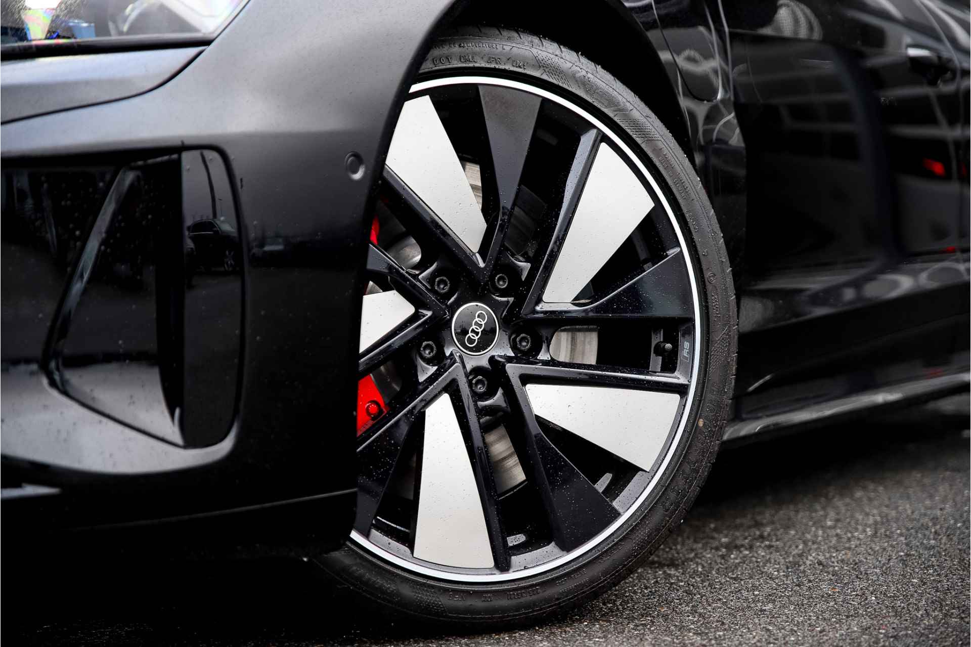 Audi e-tron GT RS 93 kWh | Assistentiepakket Plus | Carbon | Head up | Stoelventilatie + massagefunctie - 7/57
