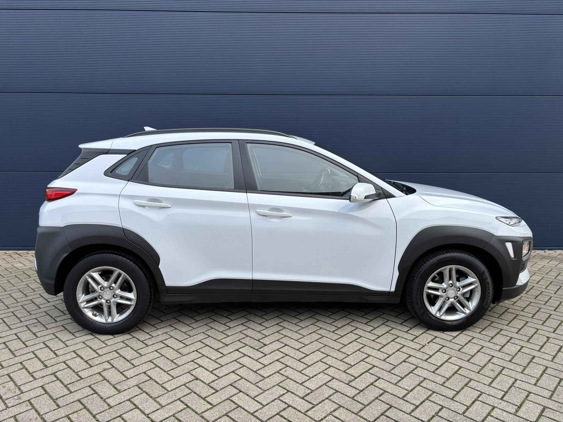 HYUNDAI Kona 1.0 T-GDI 120pk 2WD Comfort | Navigatie | Cruise control | Parkeercamera | Climate control | - 4/35