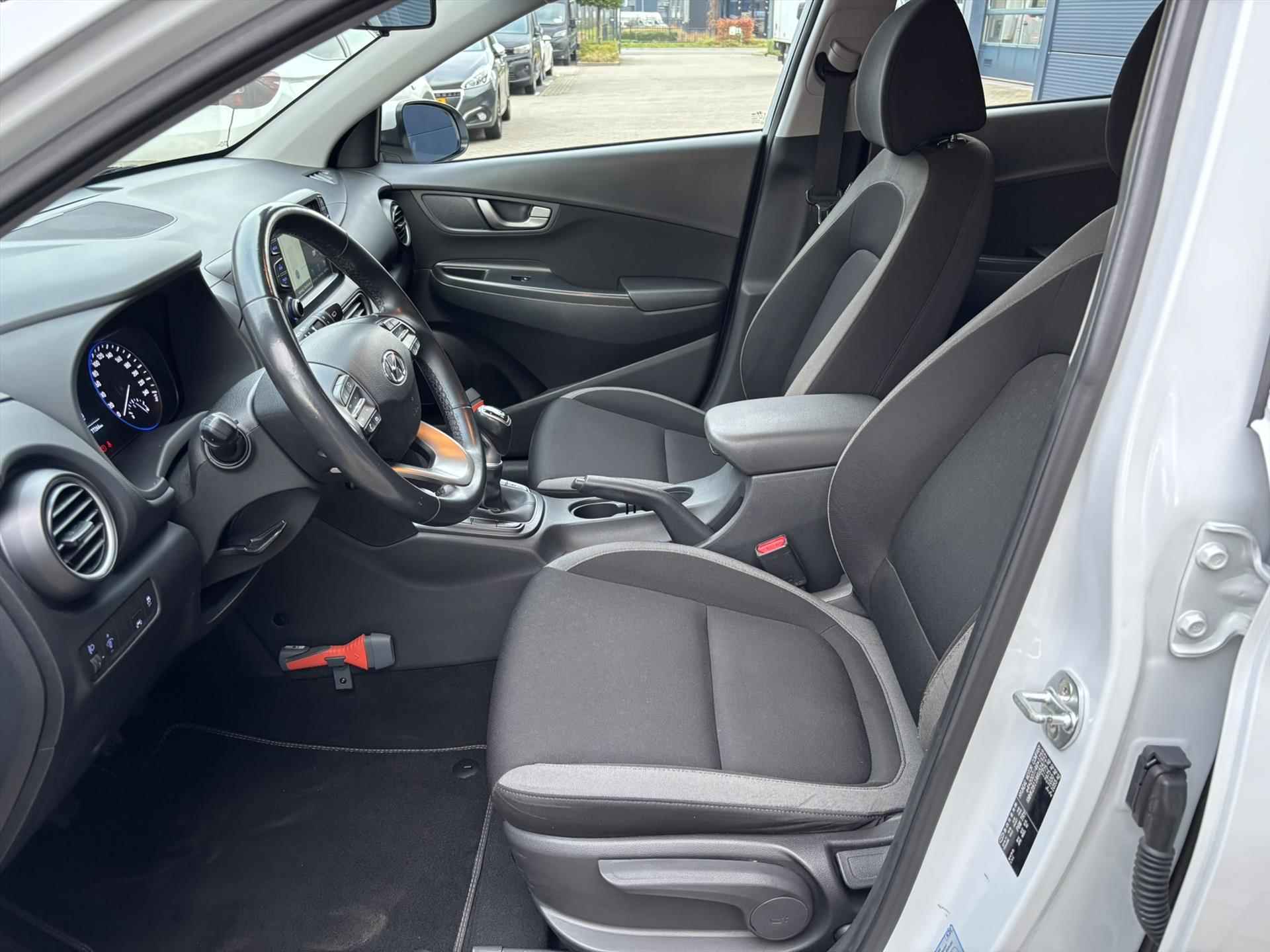 HYUNDAI Kona 1.0 T-GDI 120pk 2WD Comfort | Navigatie | Cruise control | Parkeercamera | Climate control | - 21/35