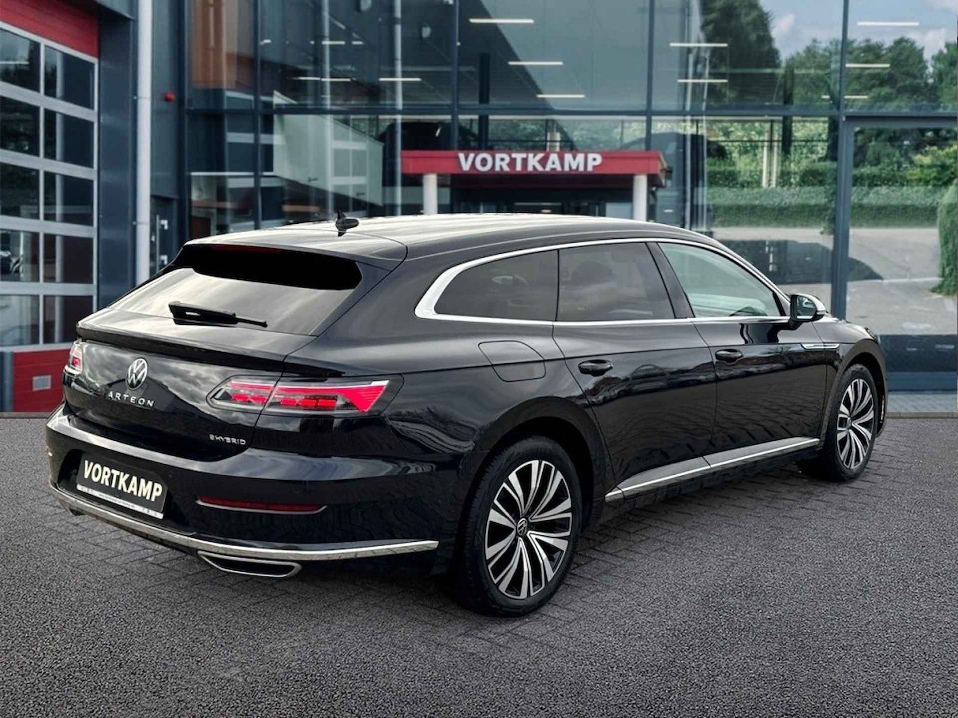 VOLKSWAGEN Arteon Shooting Brake 1.4 TSI EHYBRID ELEGANCE BUSINESS+ LEDER/E-KLEP/IQ-LIGHTS/ACC/36 - 5/25