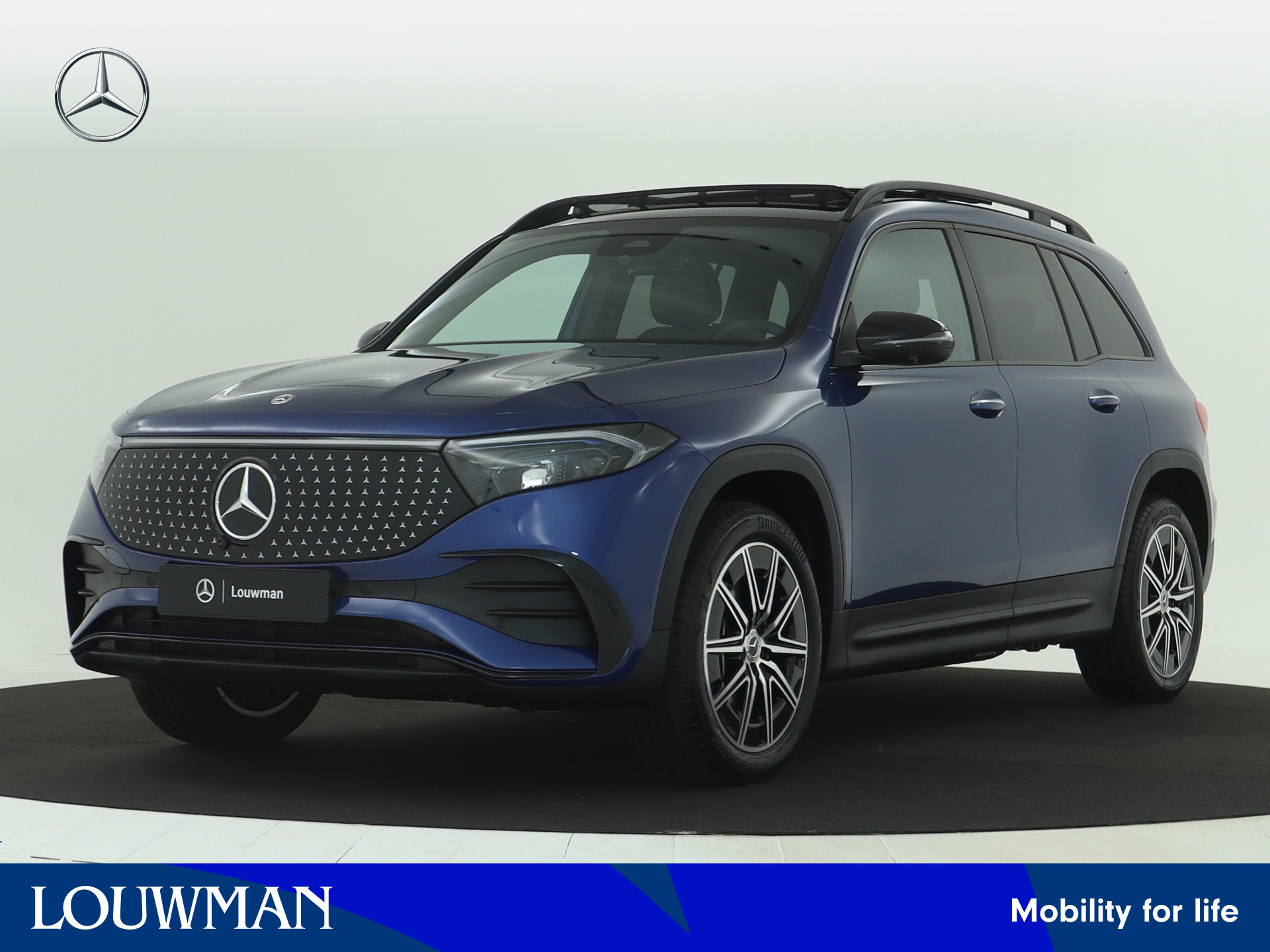 Mercedes-Benz EQB 250+ AMG Line 7p. 71 kWh | Nightpakket | Premium pakket | Parkeerpakket met 360°-camera | KEYLESS-GO comfort pakket | GUARD 360° Voertuigbescherming Plus | Winter pakket | EASY PACK achterklep |