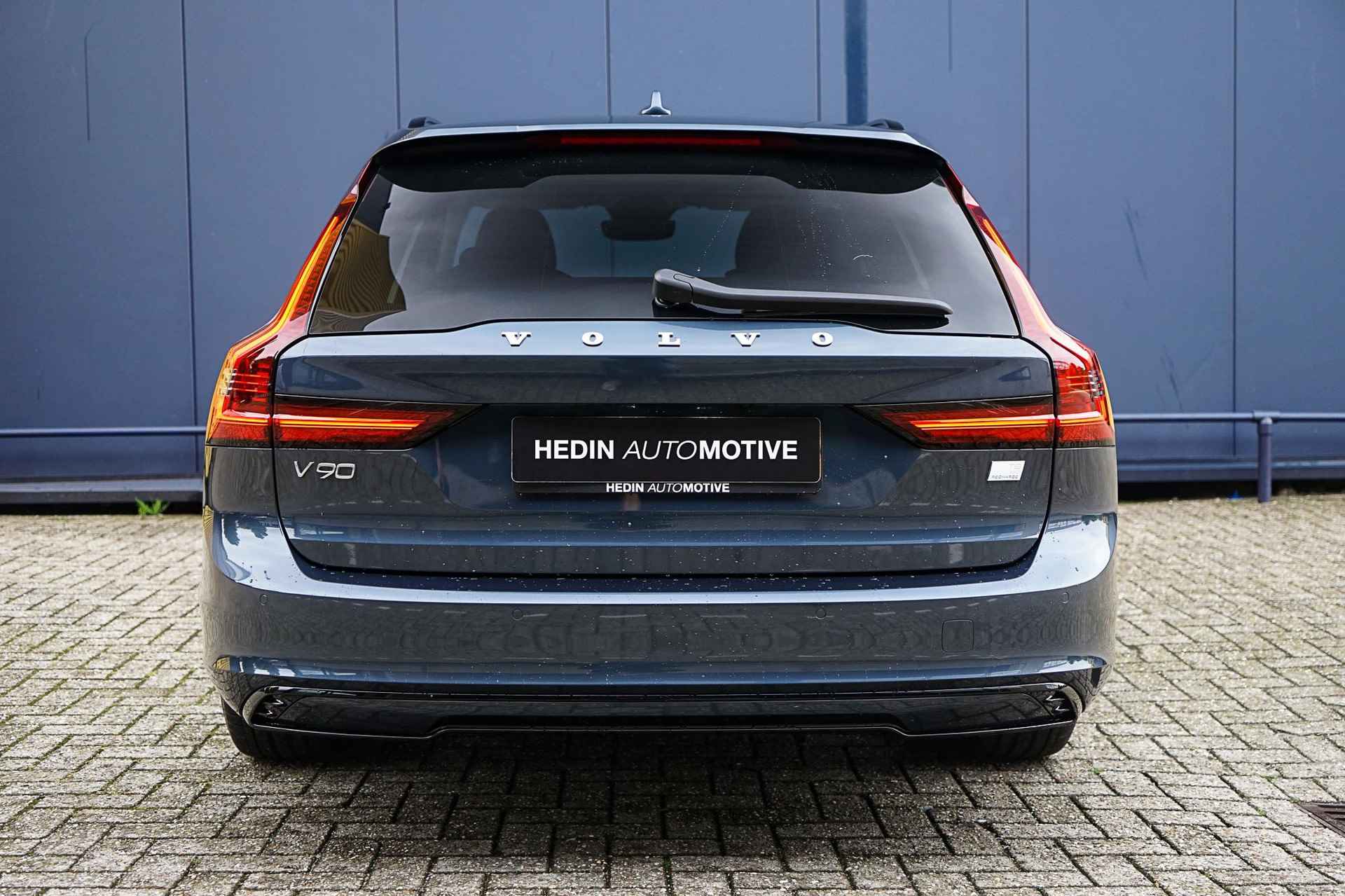 Volvo V90 2.0 T8 Recharge AWD Ultimate Bright | Bowers&Wilkins audio | Geventileerde massage stoelen | Luchtvering | Trekhaak - 4/30