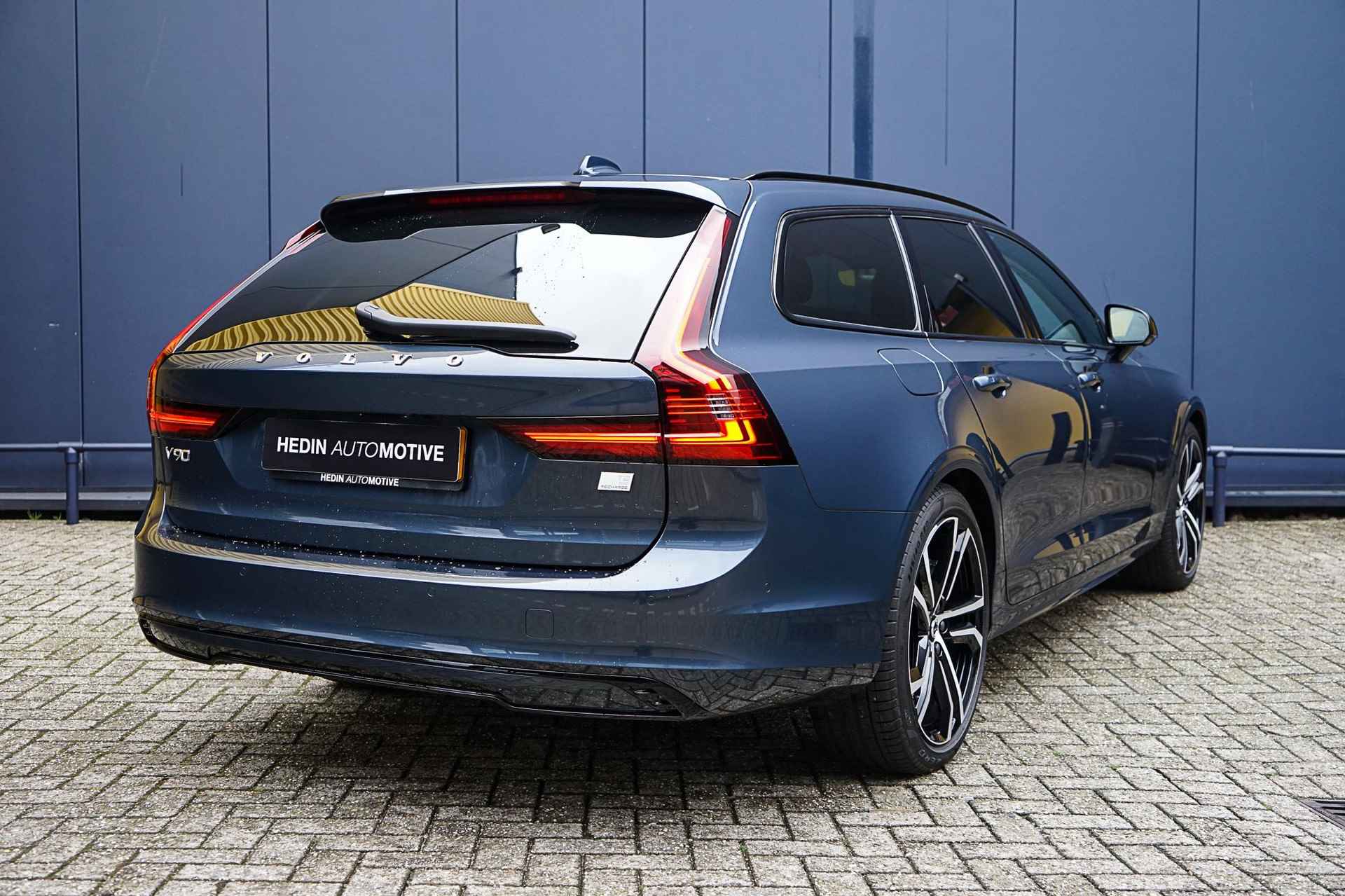 Volvo V90 2.0 T8 Recharge AWD Ultimate Bright | Bowers&Wilkins audio | Geventileerde massage stoelen | Luchtvering | Trekhaak - 5/30