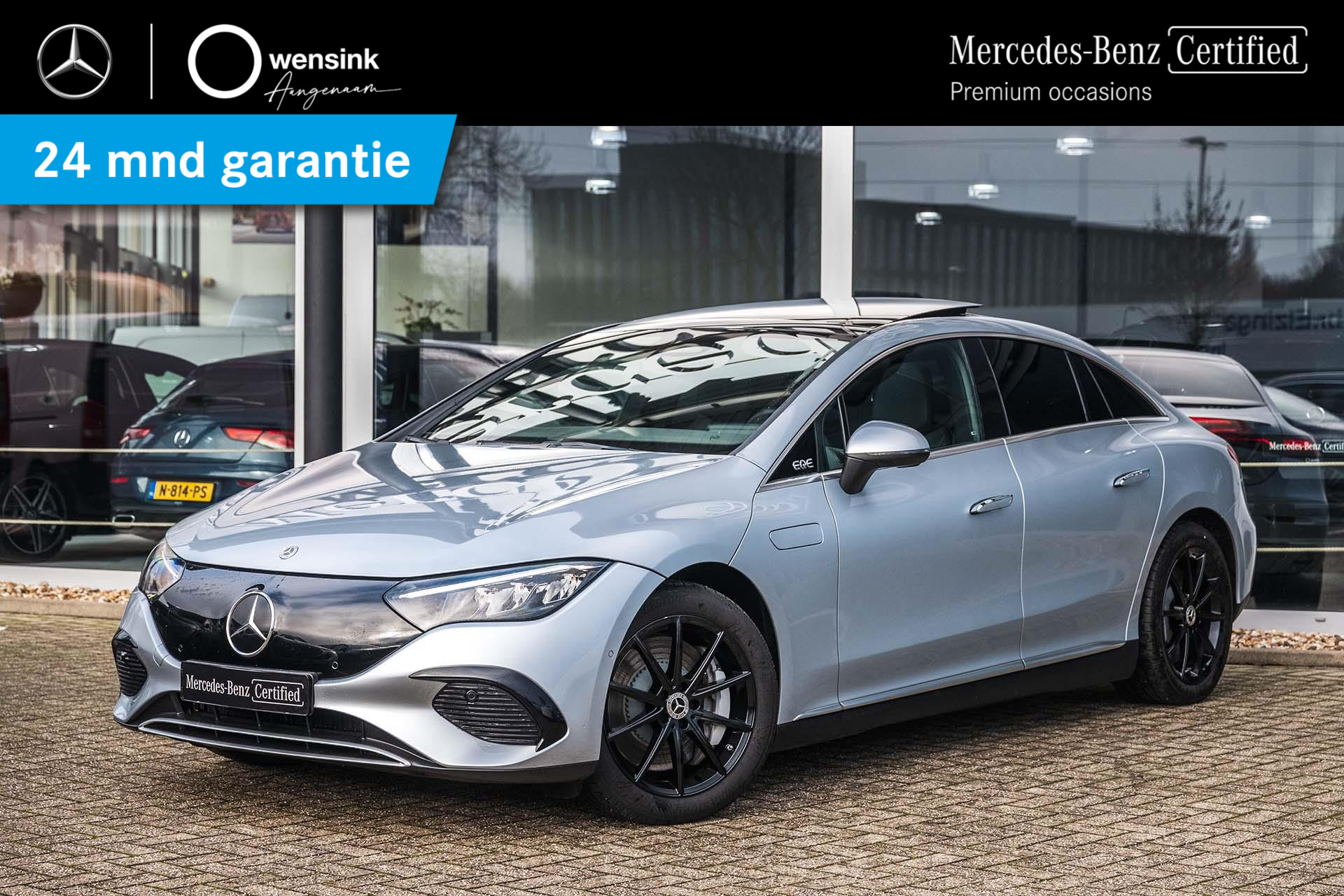 Mercedes-Benz EQE 300 Business Line | Panoramadak| achteruitrijcamera | 19 inch | Alarm | Apple Carplay & Android Auto | Draadloos laden | bij viaBOVAG.nl