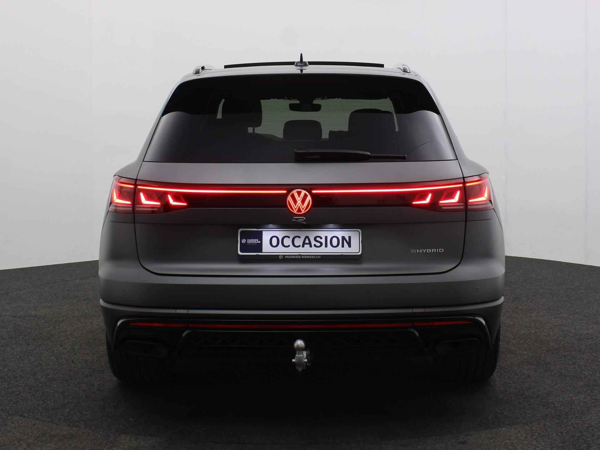 Volkswagen Touareg R 3.0 TSI eHybrid 462pk Tiptronic Trekhaak, Luchtvering, Panoramadak, Adaptive cruise control, Lederen bekleding, Head up display, DYN audio, Elektrische achterklep, Achteruitrijcamera - 10/42