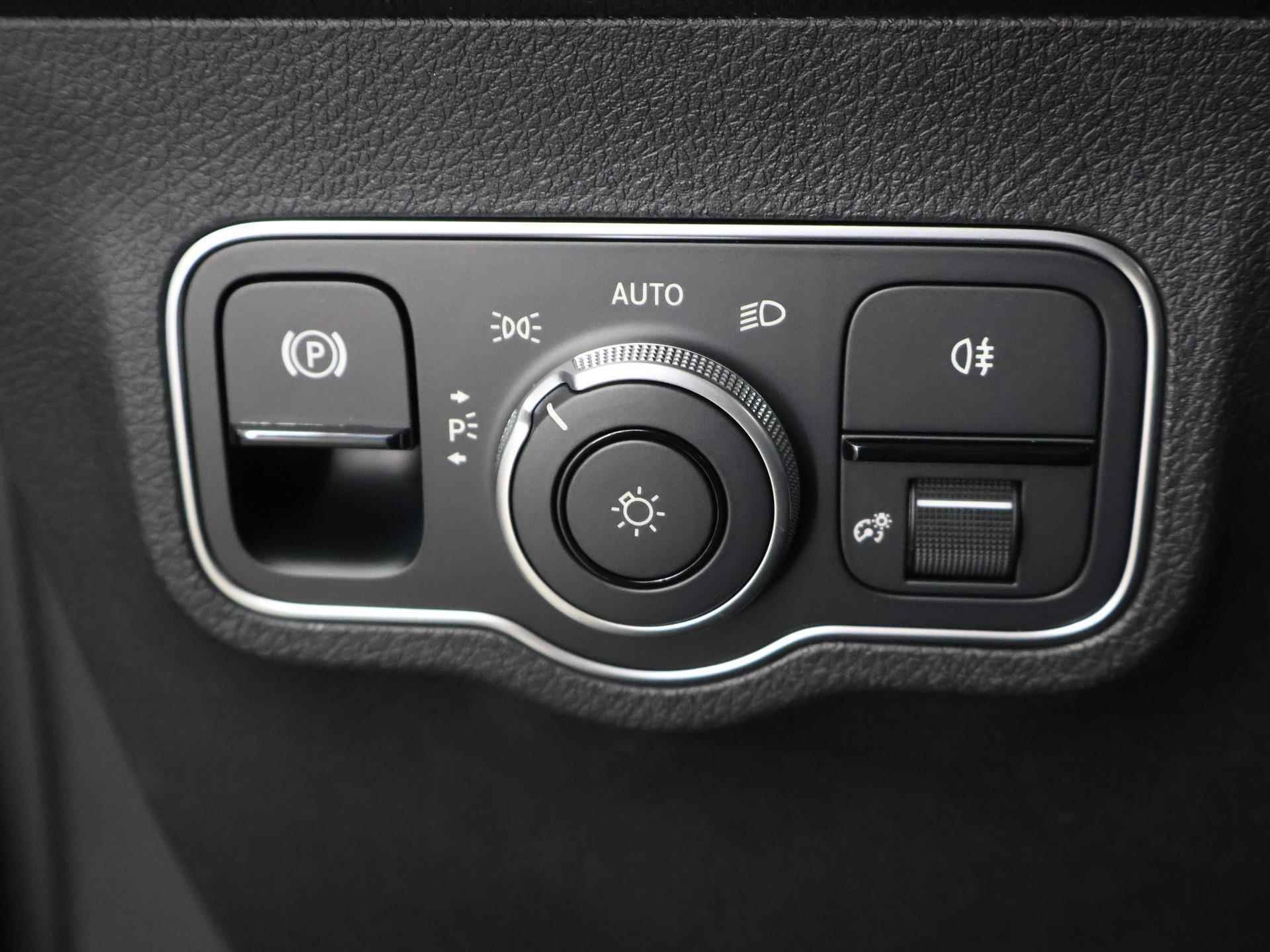Mercedes-Benz EQB 250+ AMG Line | Head-up display | Stoelverwarming | Memory pakket | Keyless go | Burmester | AMG styling - 24/51
