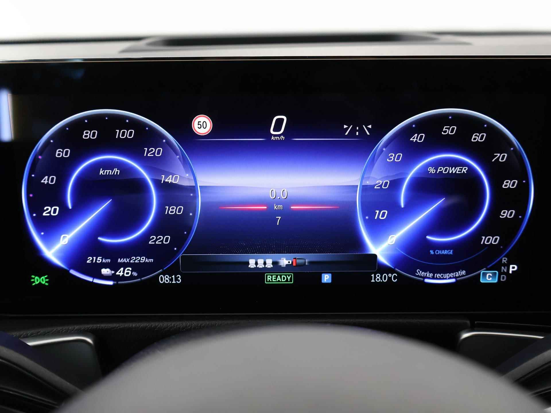 Mercedes-Benz EQB 250+ AMG Line | Head-up display | Stoelverwarming | Memory pakket | Keyless go | Burmester | AMG styling - 39/51