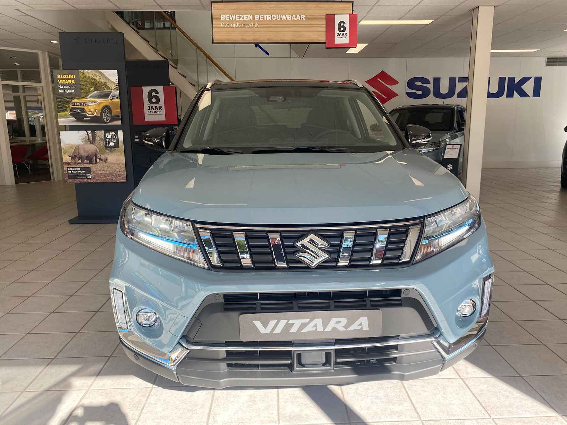 Suzuki Vitara 1.5 Hybrid Style VAN € 37.069,- VOOR € 33.950,- - 8/35