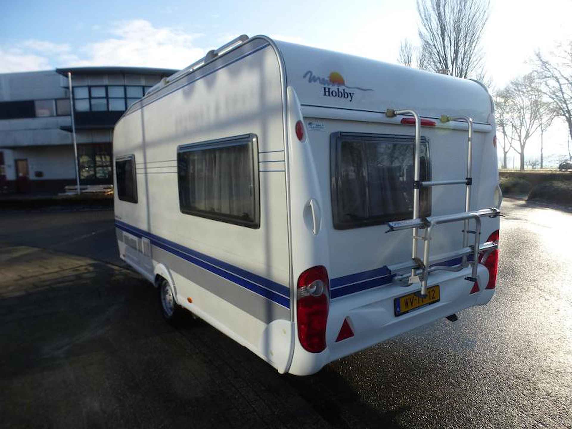 Hobby De Luxe 440 SF mover en voortent - 5/10