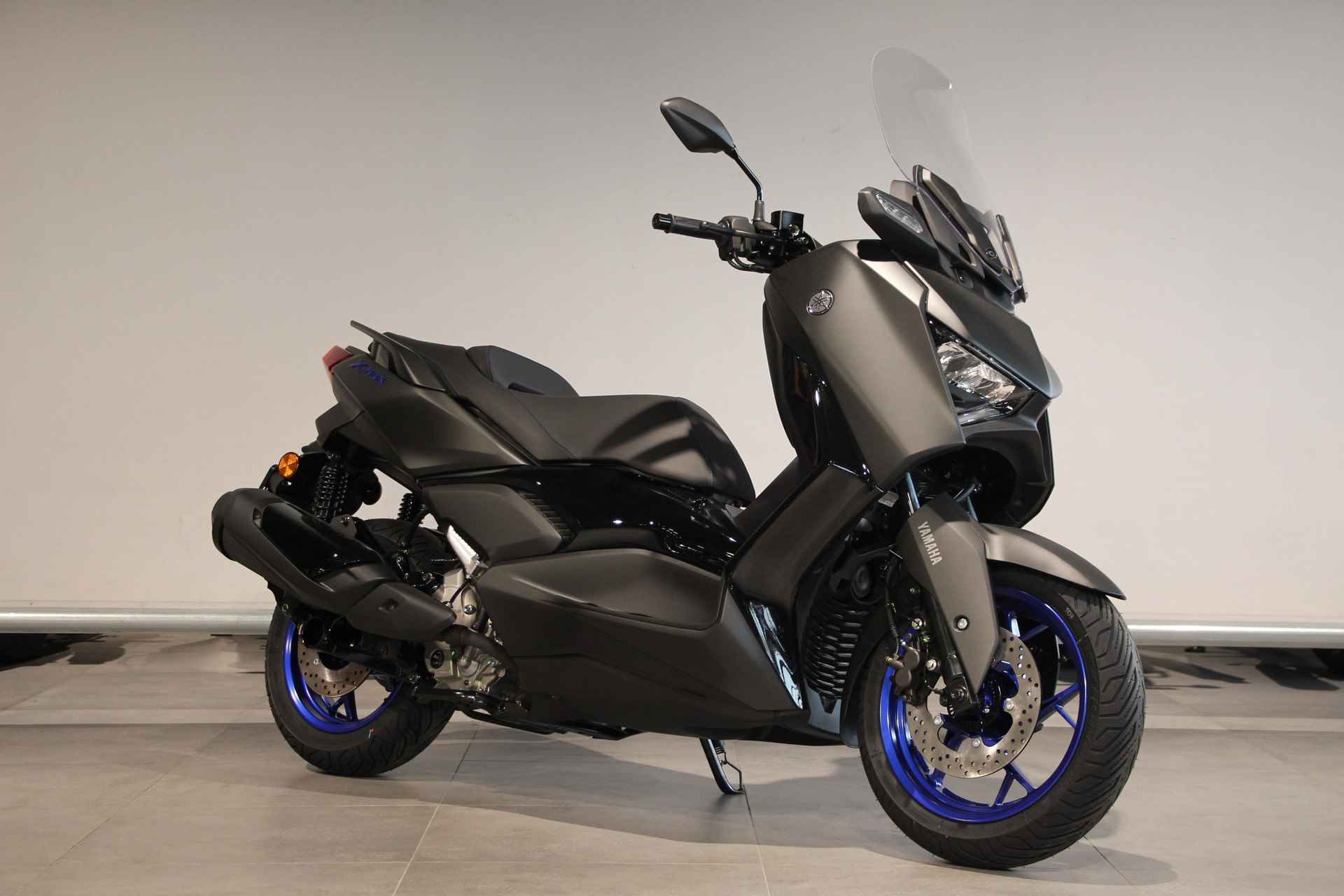 Yamaha X MAX 300 - 2/13