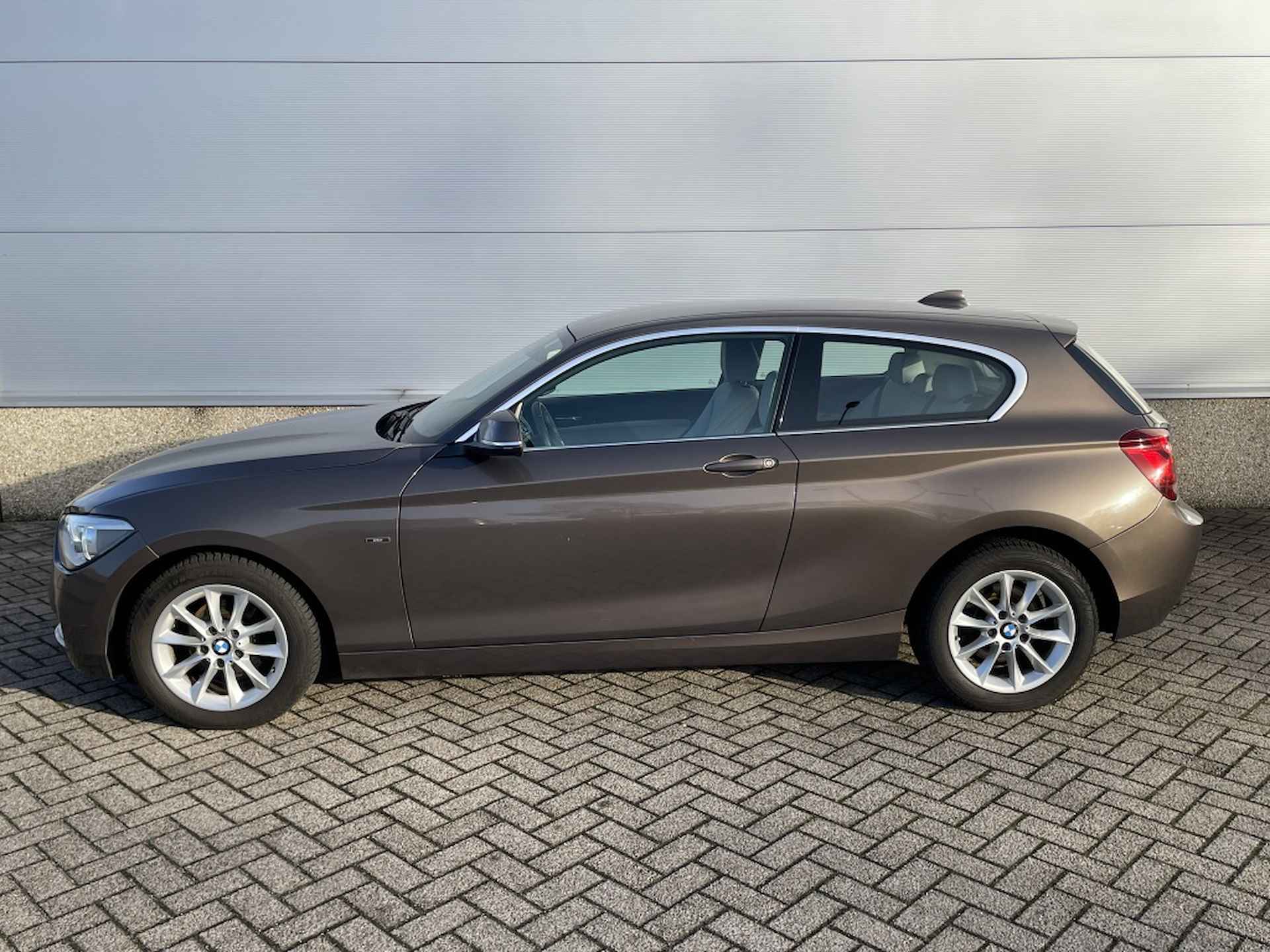 Bmw 1-serie 116i Upgrade Edition - 8/25